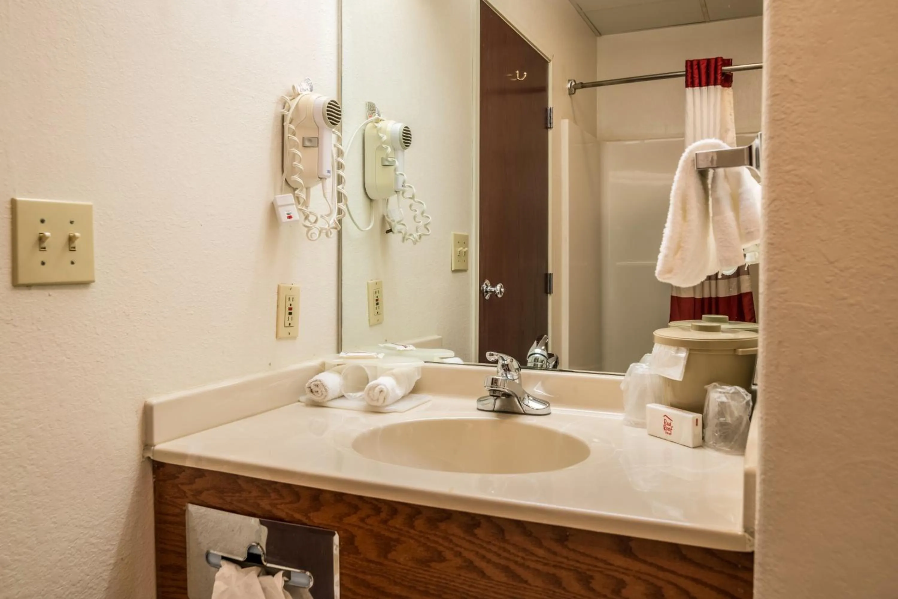 Bathroom in Days Inn by Wyndham Kentland