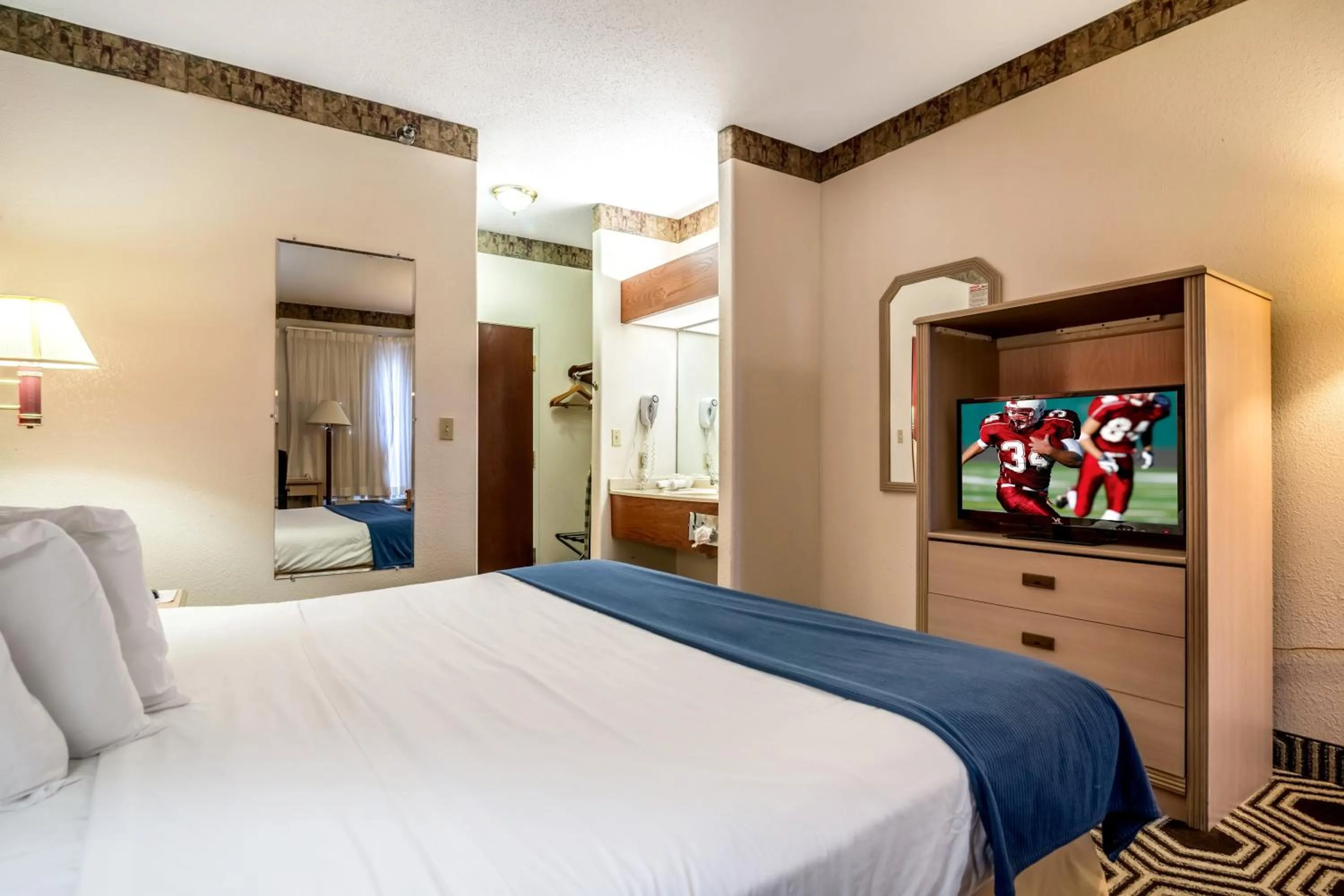 Property building, Bed in Days Inn by Wyndham Kentland