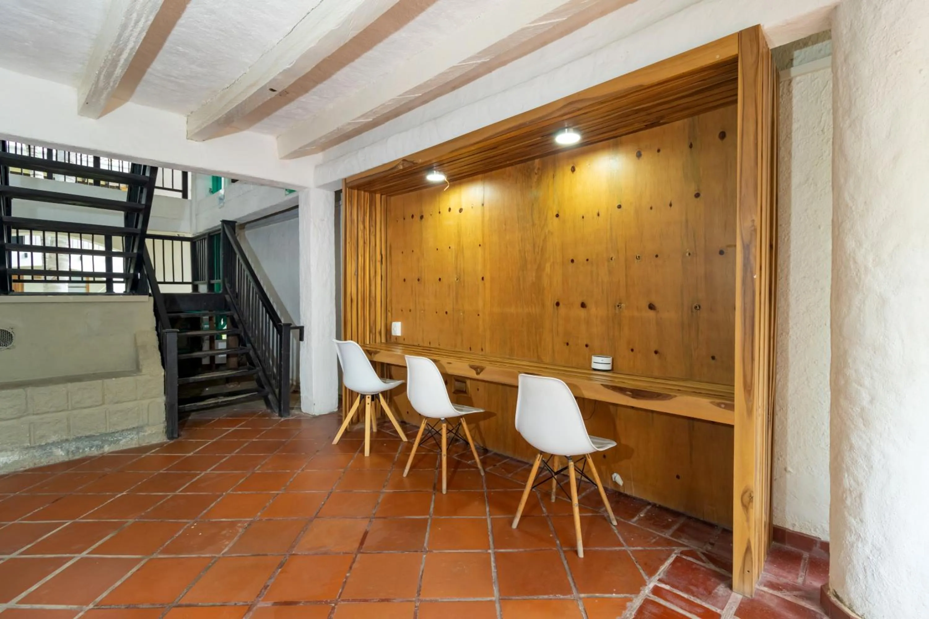 Property building in Hotel Sansiraka Suites By GEH Suites