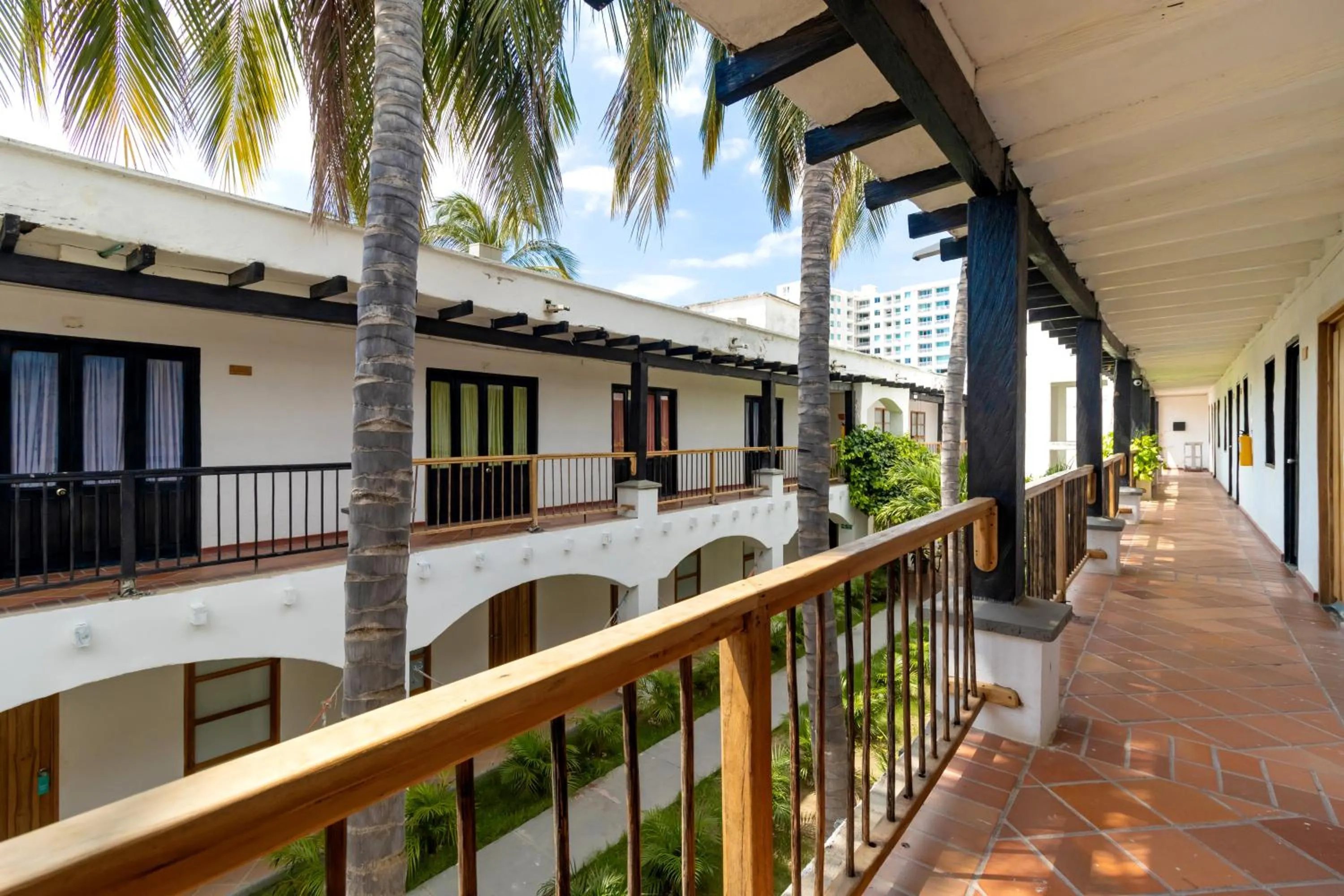 Balcony/Terrace in Hotel Sansiraka Suites By GEH Suites