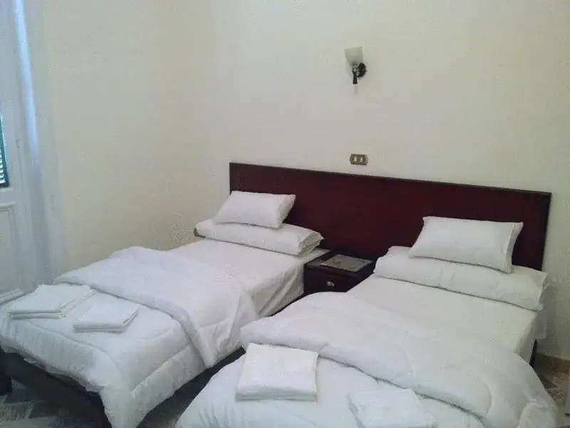 Bedroom, Bed in Transit Alexandria Hostel Bedroom, Bed in Transit Alexandria Hostel