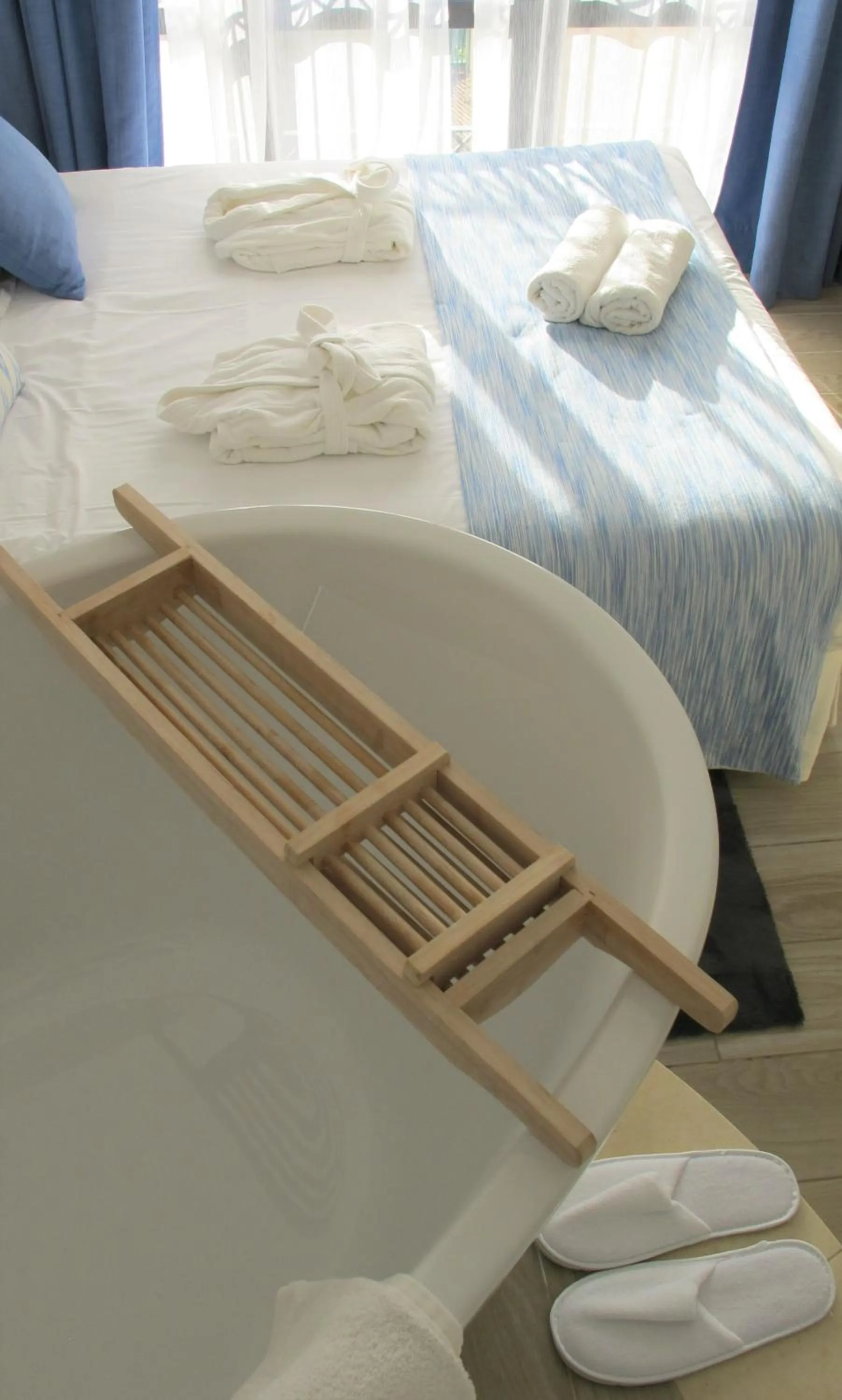 Bath, Bed in Boutique Hotel Petit Sant Miquel