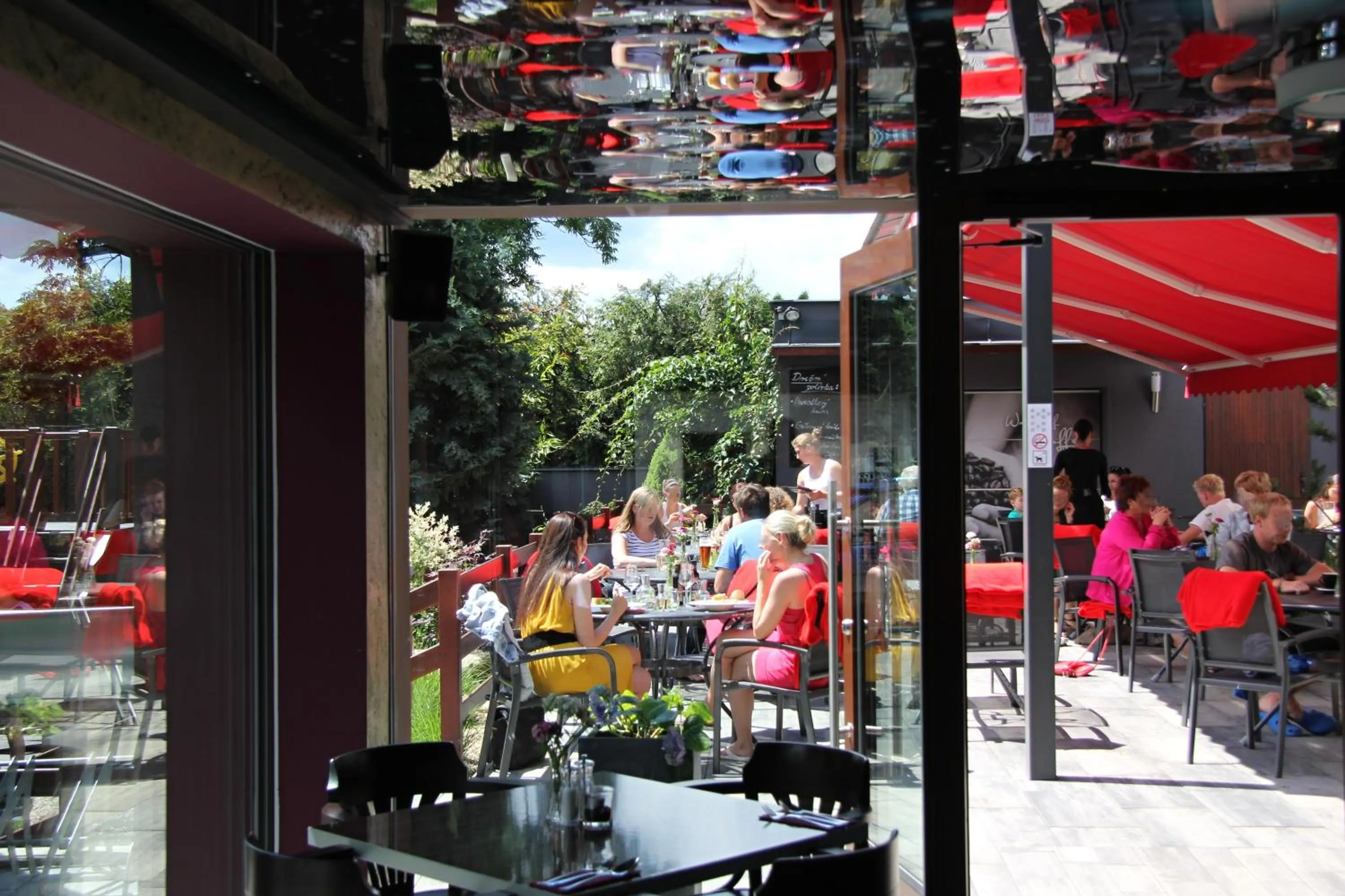 Restaurant/places to eat in Apart Hotel Jablonec