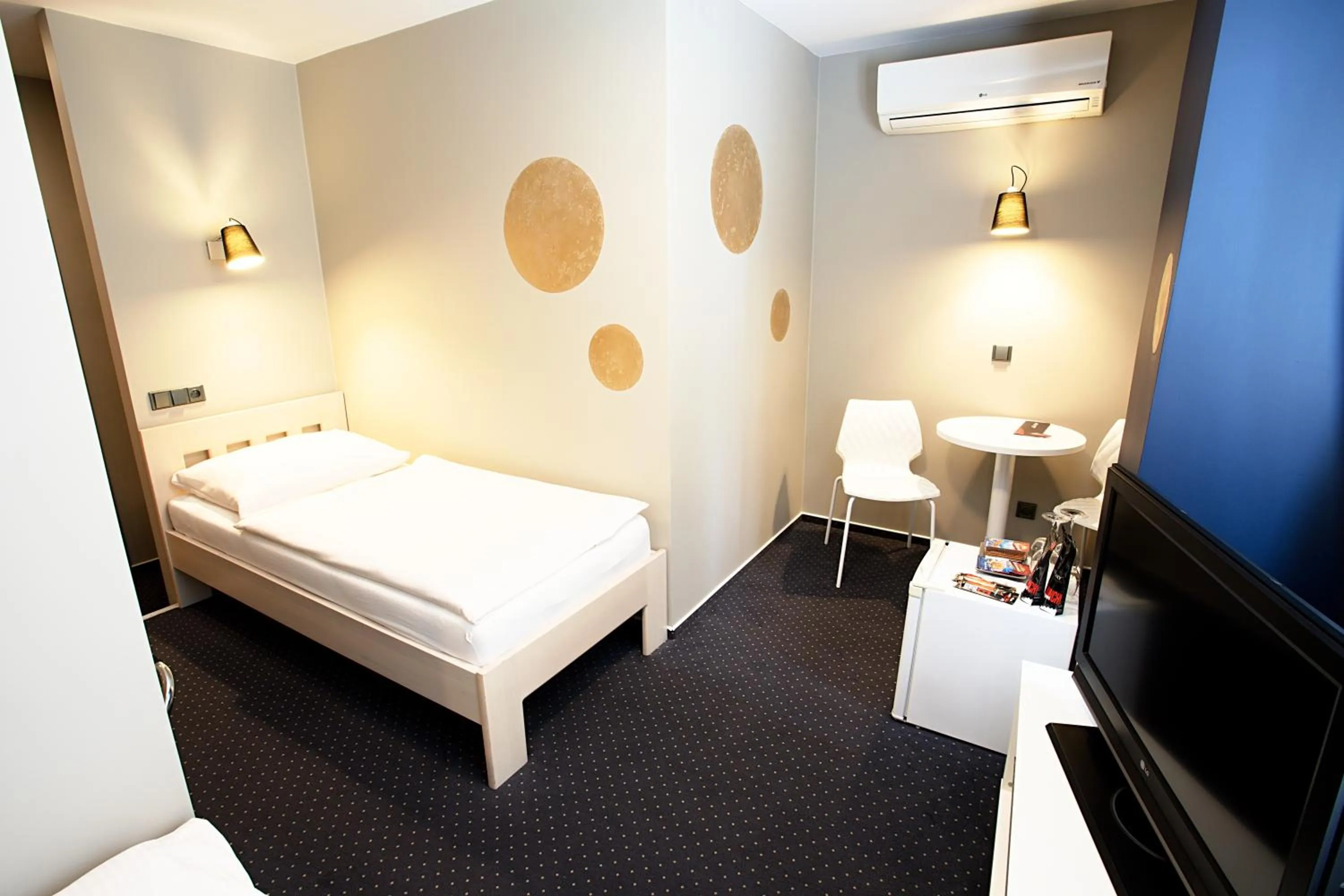 Seating area, Bed in Apart Hotel Jablonec