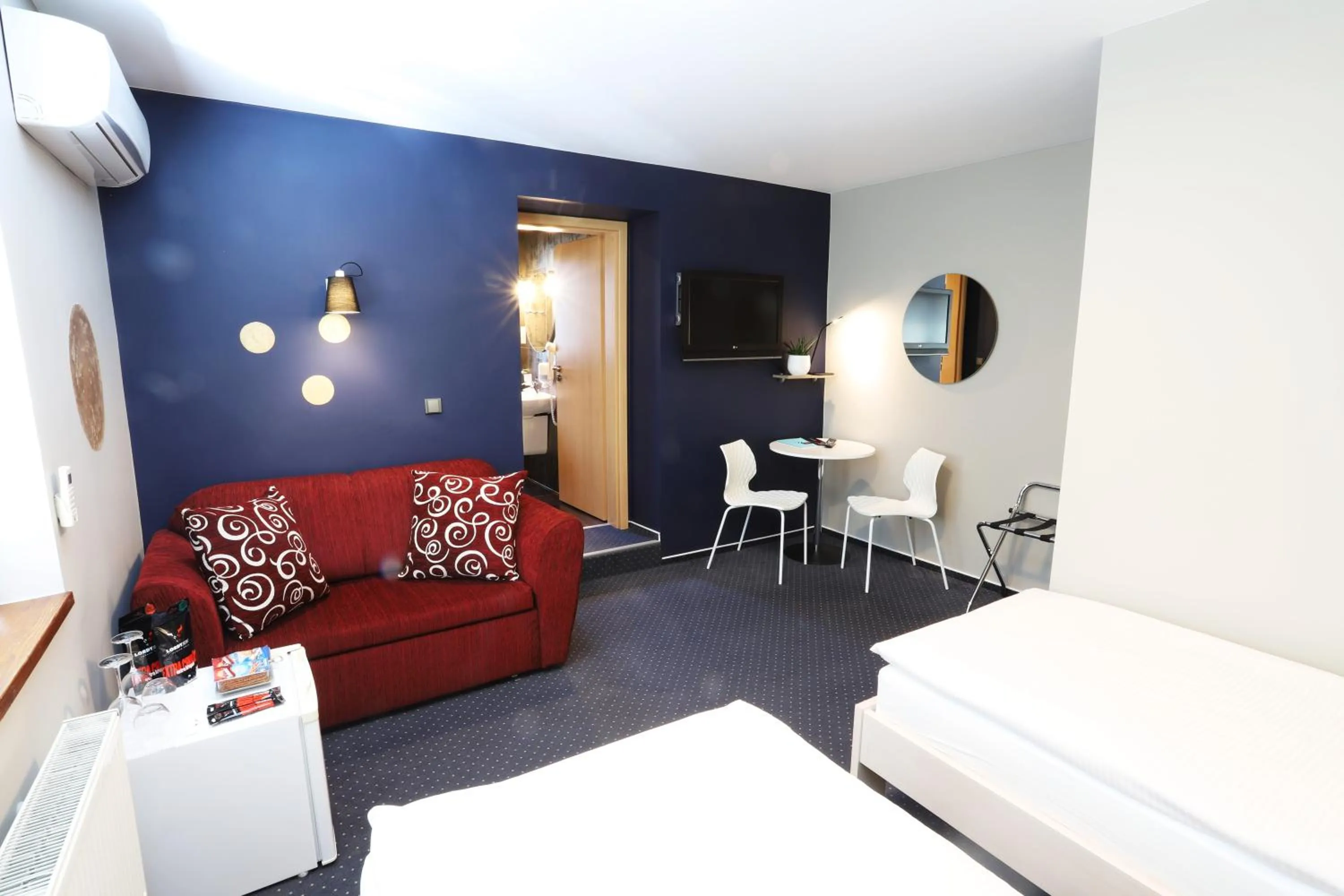 Photo of the whole room, Bed in Apart Hotel Jablonec