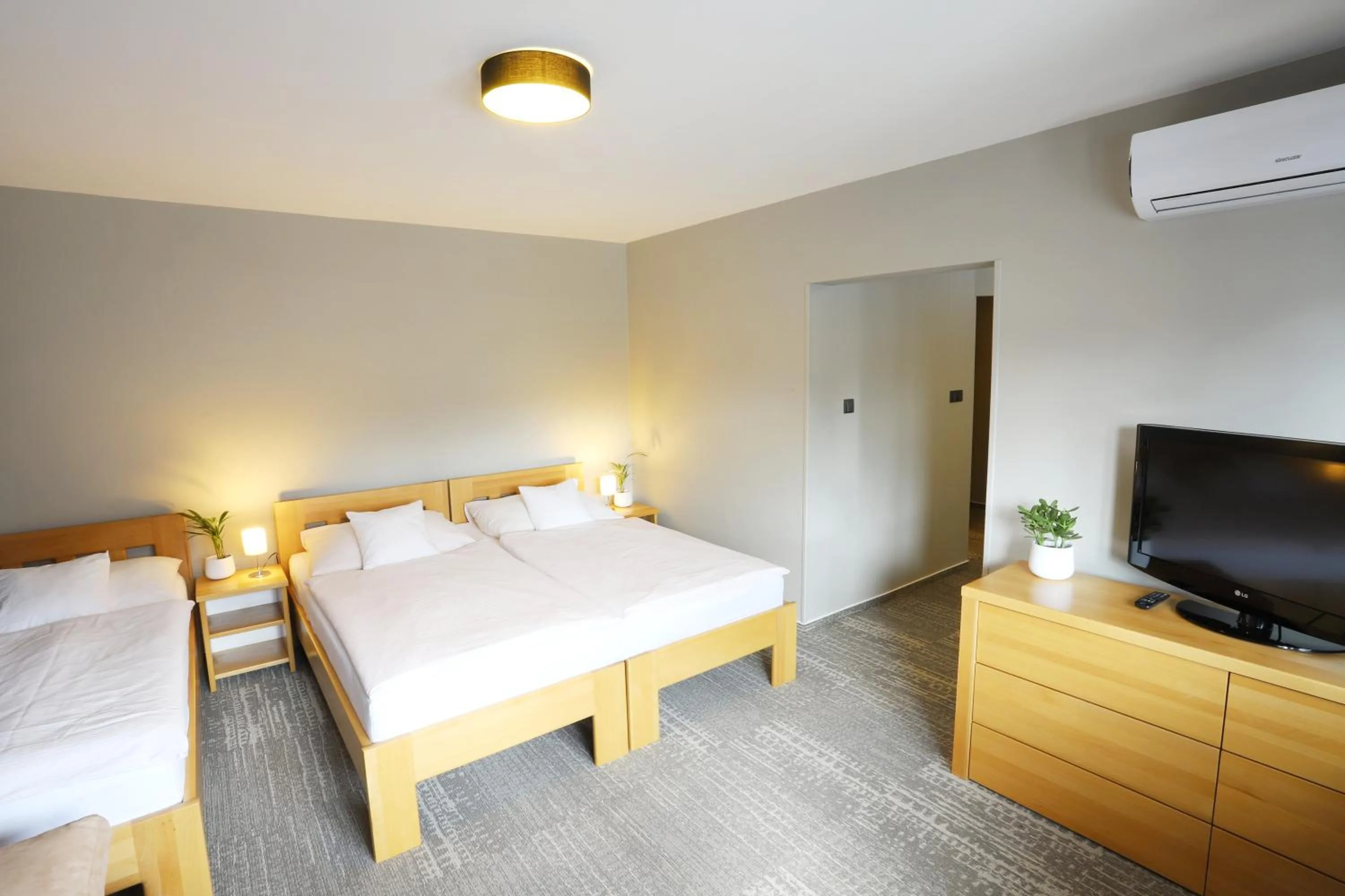 Bedroom, Bed in Apart Hotel Jablonec