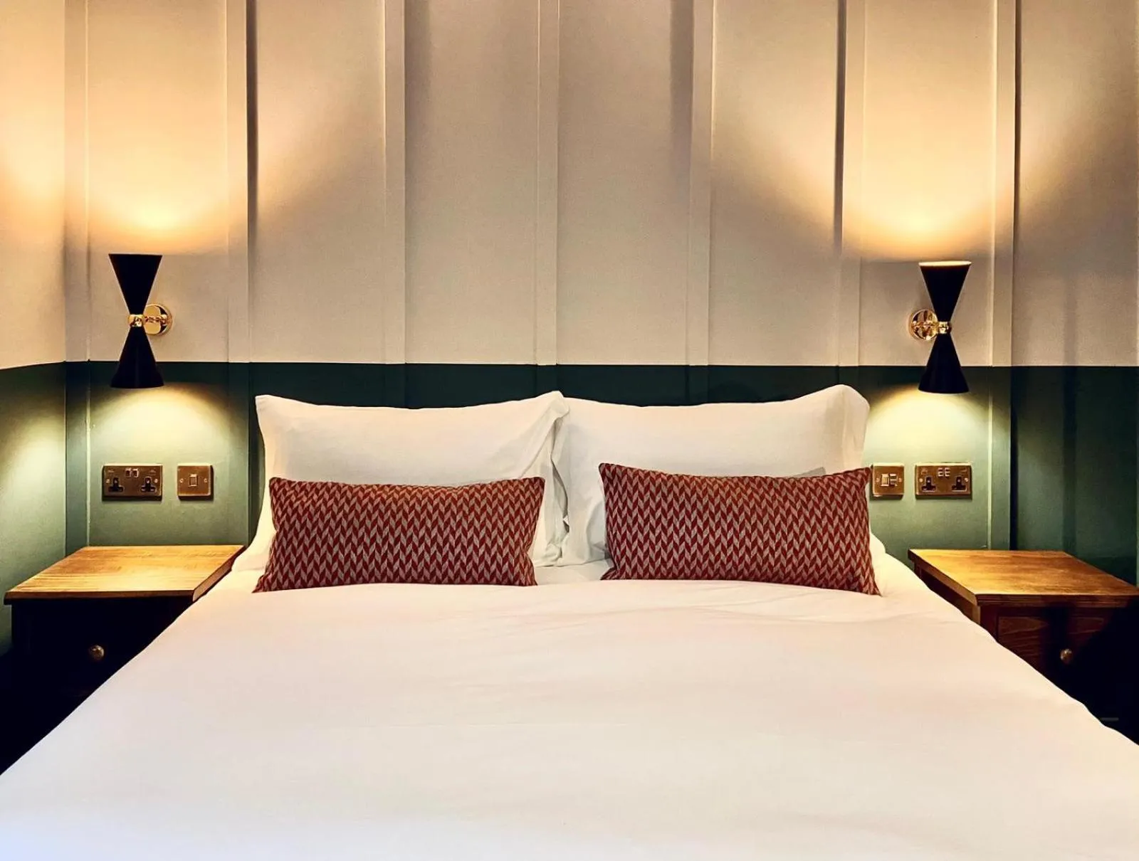 Bedroom, Bed in The Pride of Paddington