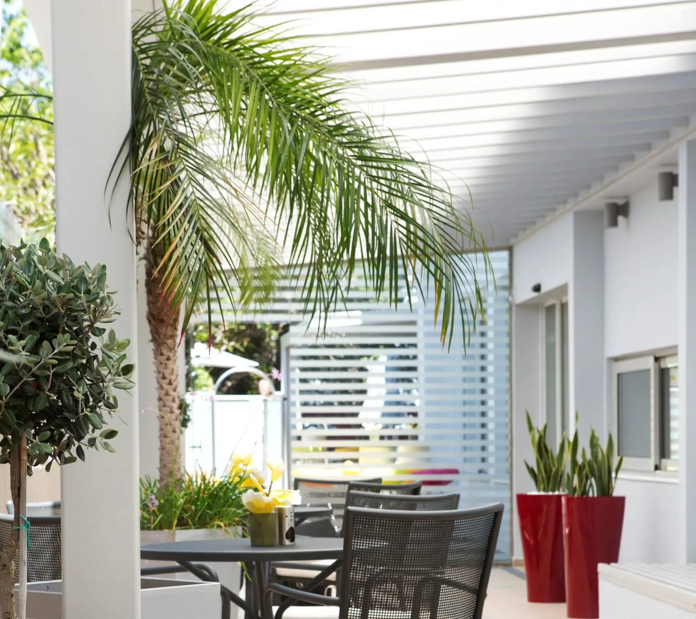 Restaurant/places to eat in AQUAMARE CITY and BEACH Restaurant/places to eat in AQUAMARE CITY and BEACH