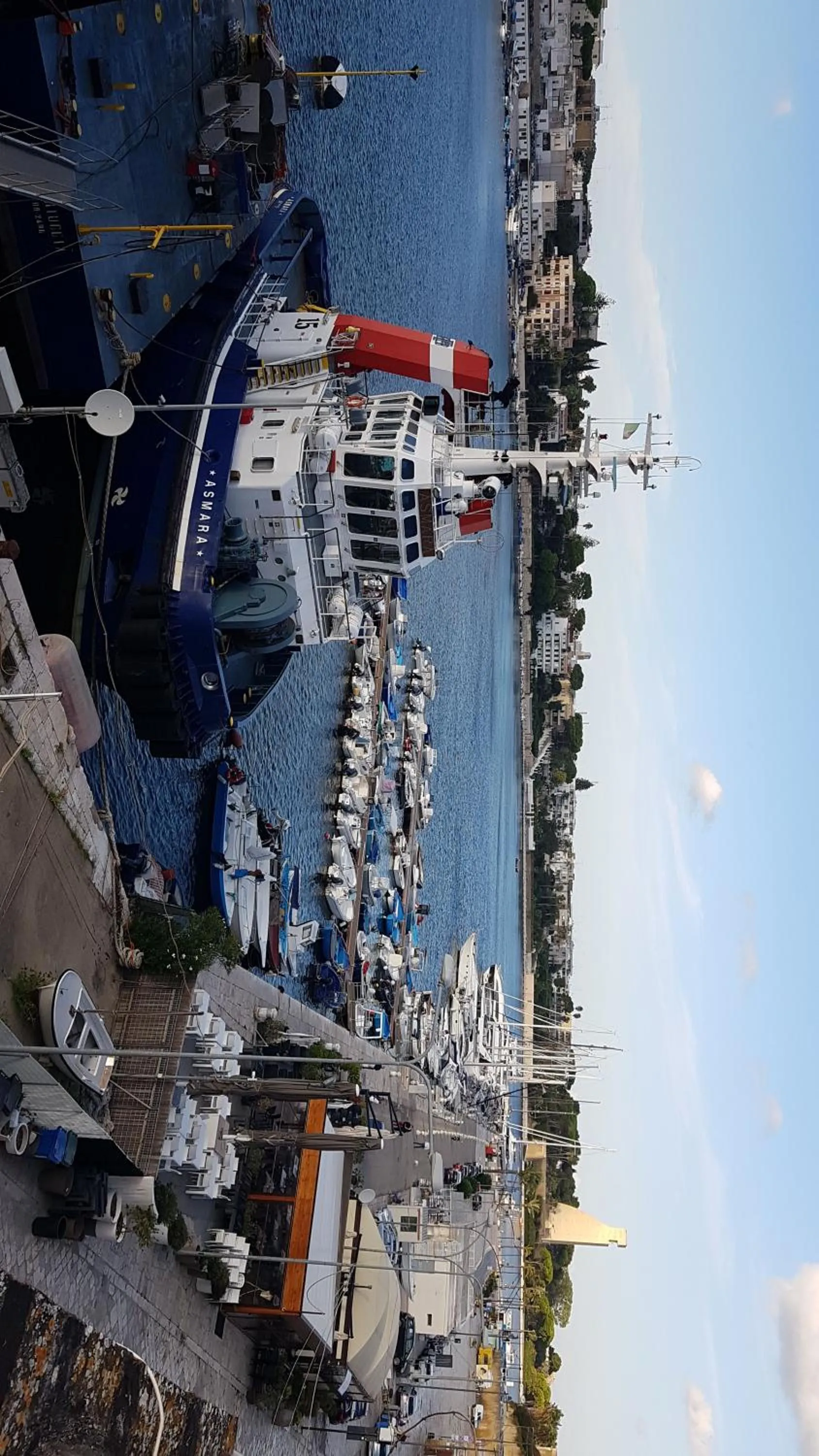 Property building in La nassa fitta camere