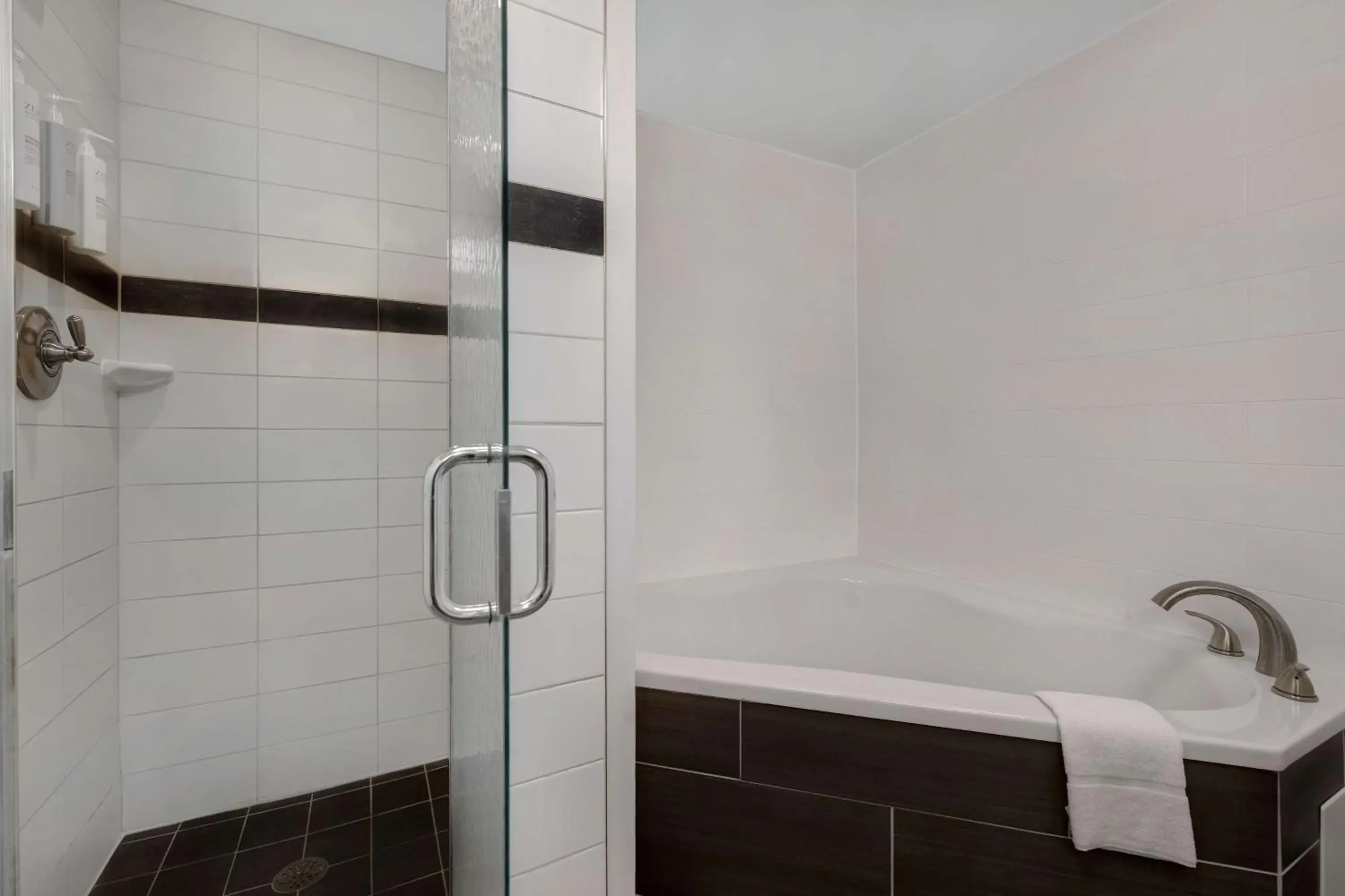 Bathroom in Hampton Inn Natchitoches Bathroom in Hampton Inn Natchitoches