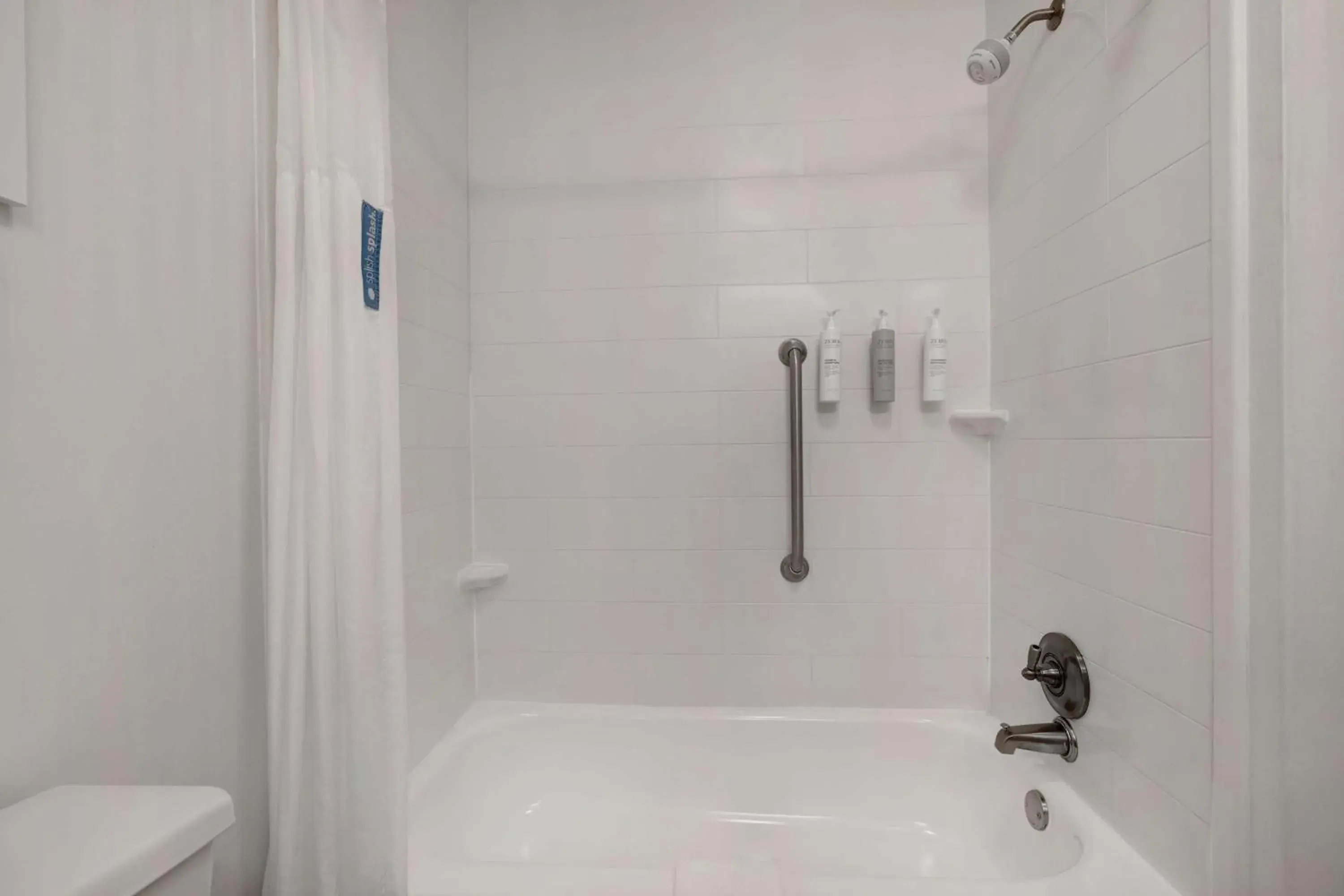 Bathroom in Hampton Inn Natchitoches Bathroom in Hampton Inn Natchitoches