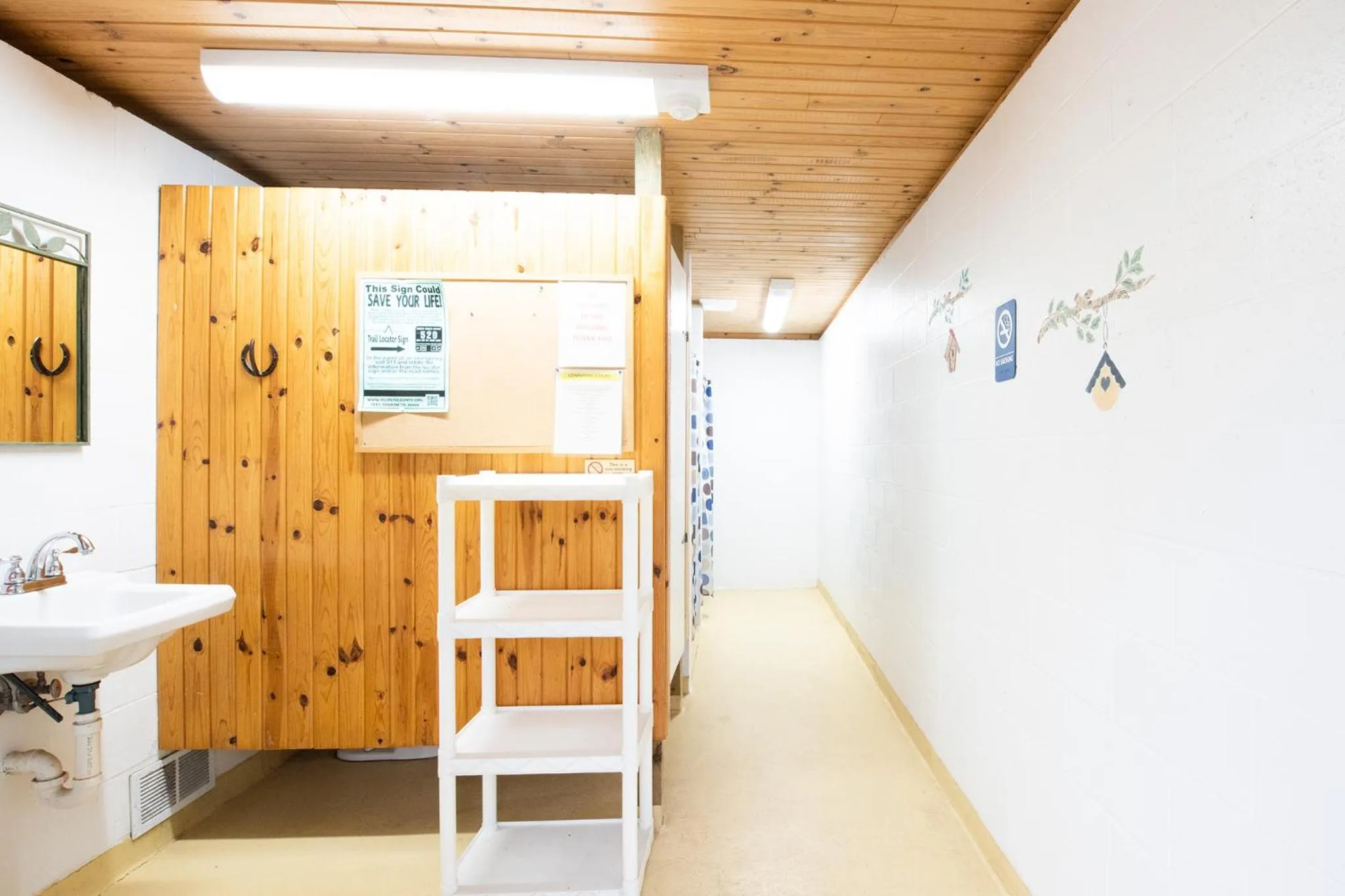 Public Bath in Spur of the Moment Ranch