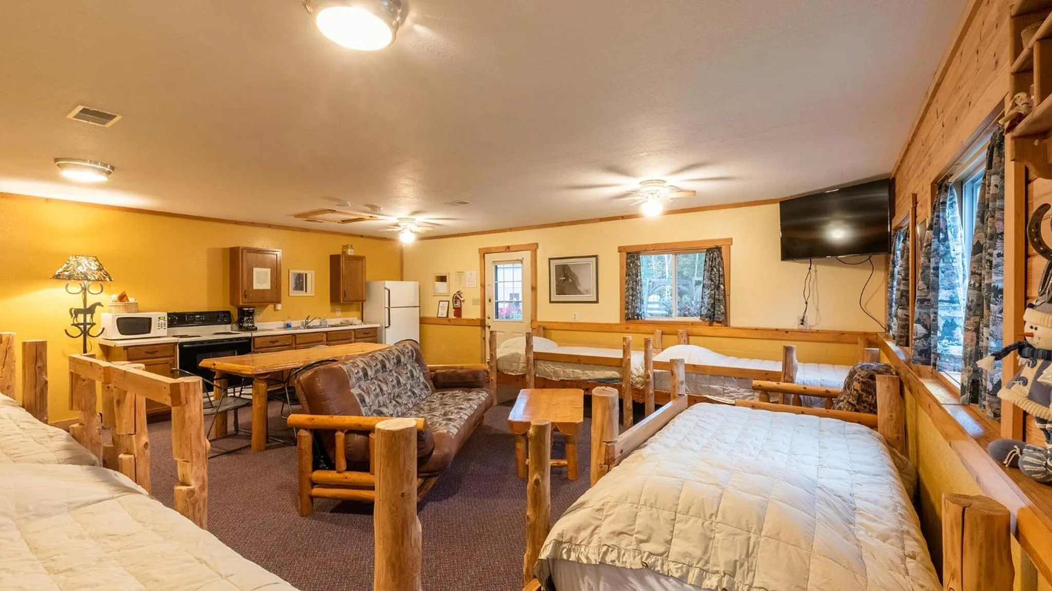 Photo of the whole room in Spur of the Moment Ranch