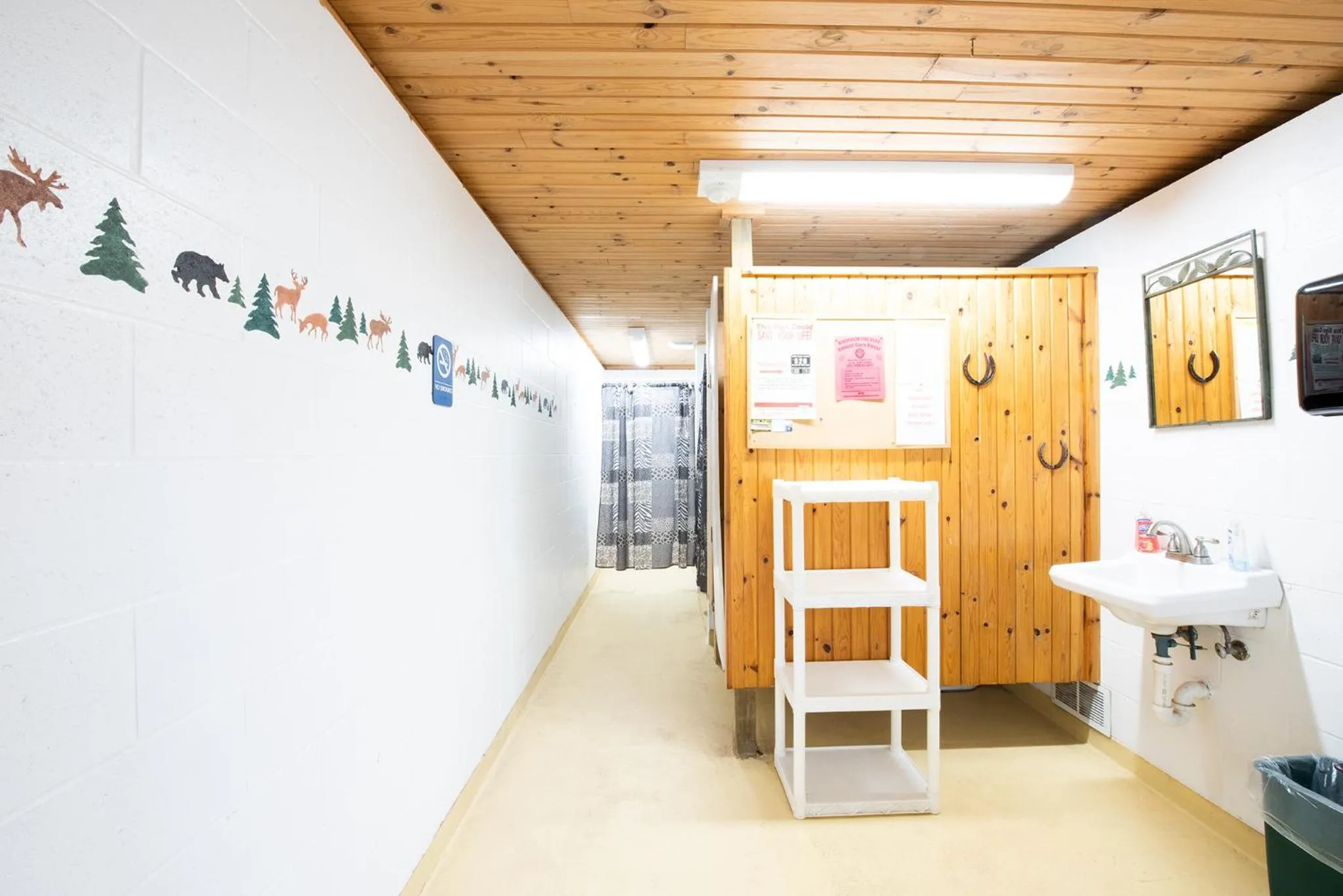 Public Bath in Spur of the Moment Ranch