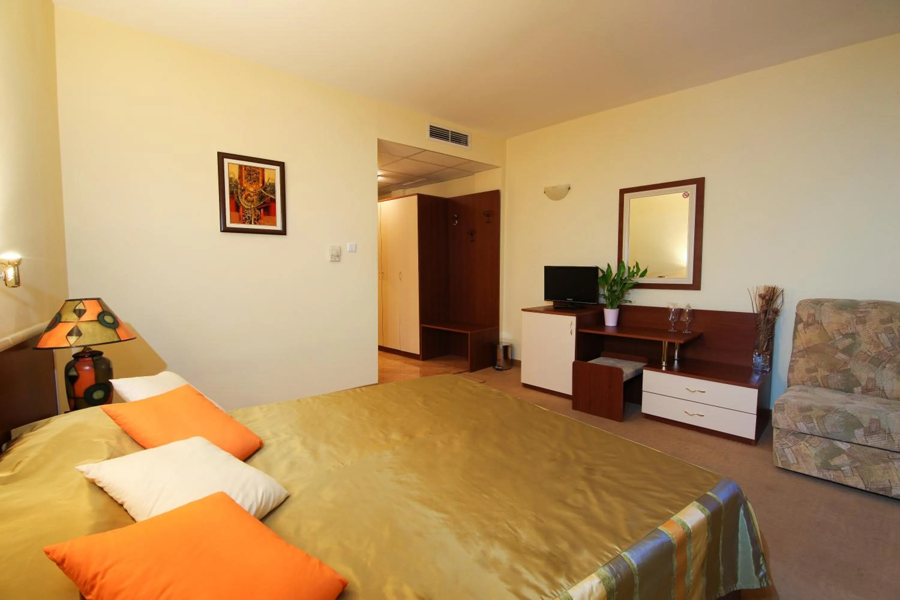 Photo of the whole room in Hotel Veris