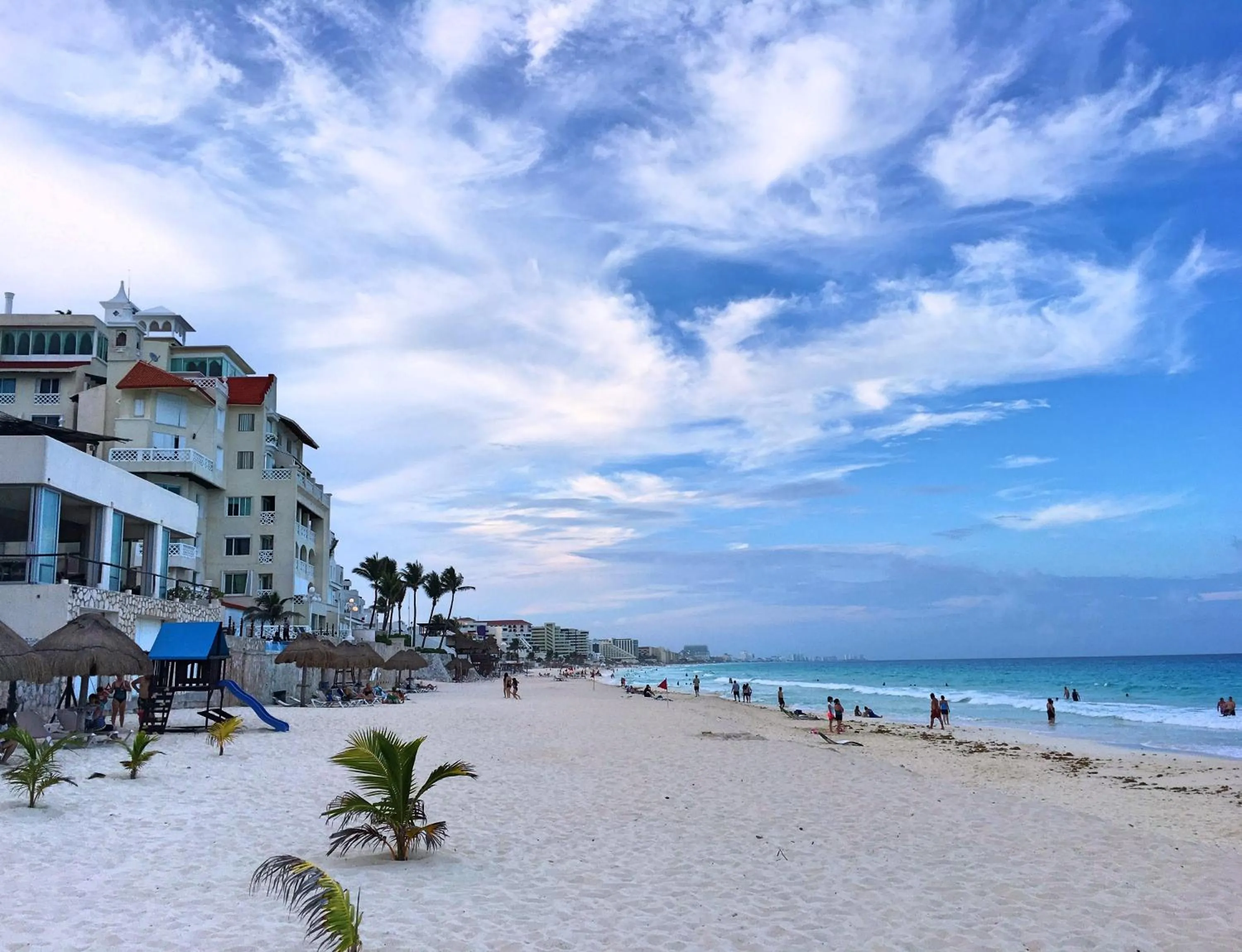 Property building in Cancun Plaza - Best Beach