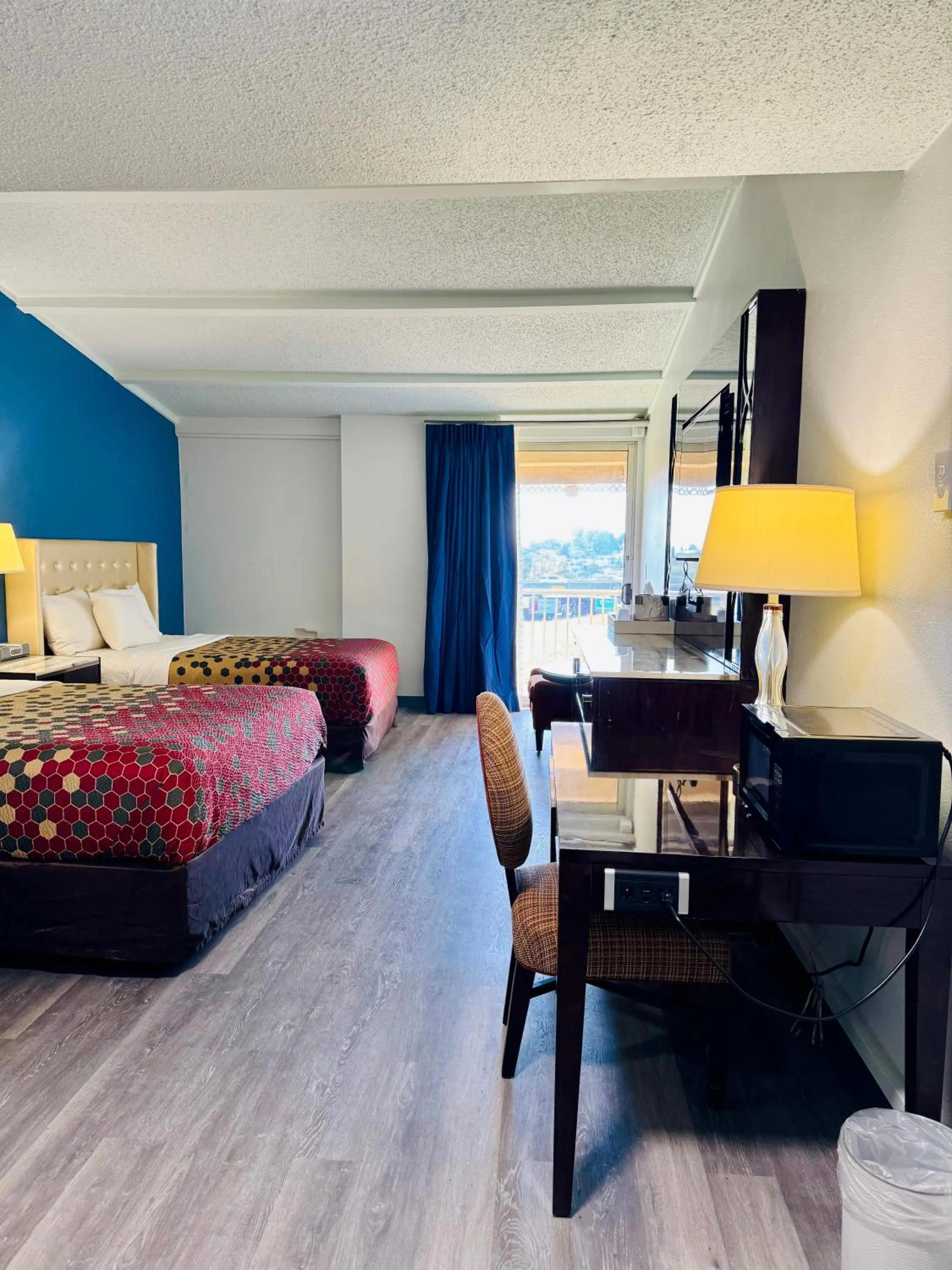 View (from property/room), Bed in Inn at York