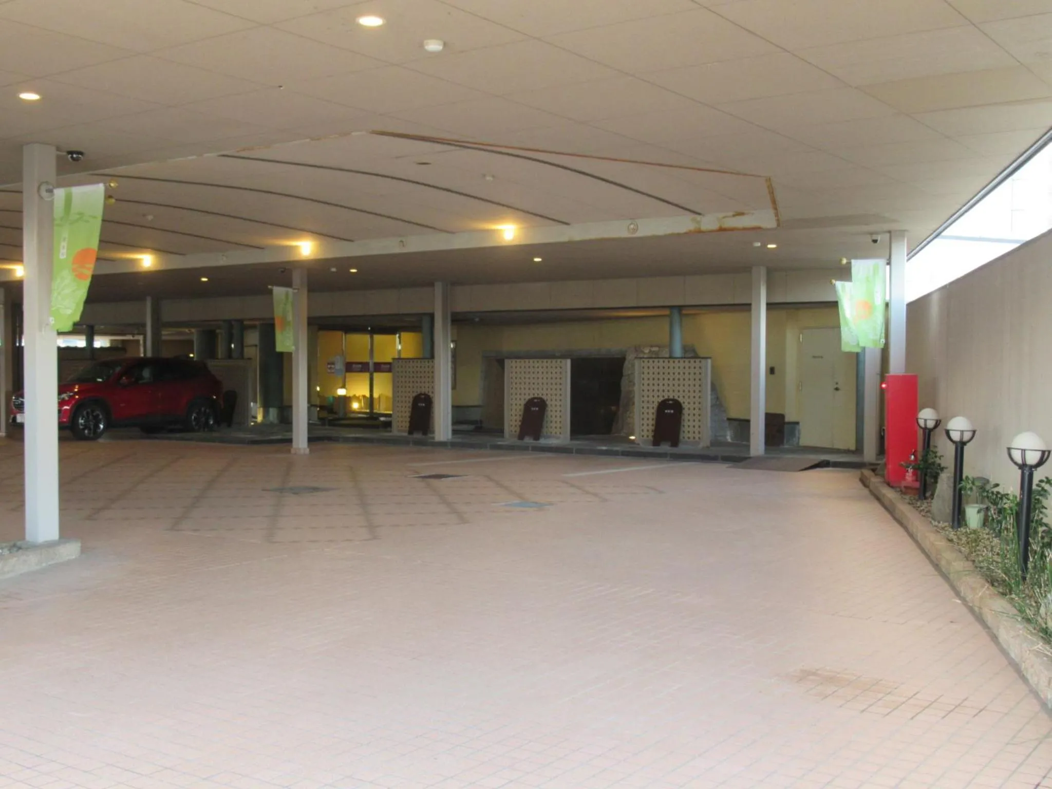 Parking in Hotel Shuyukan (Adult Only)