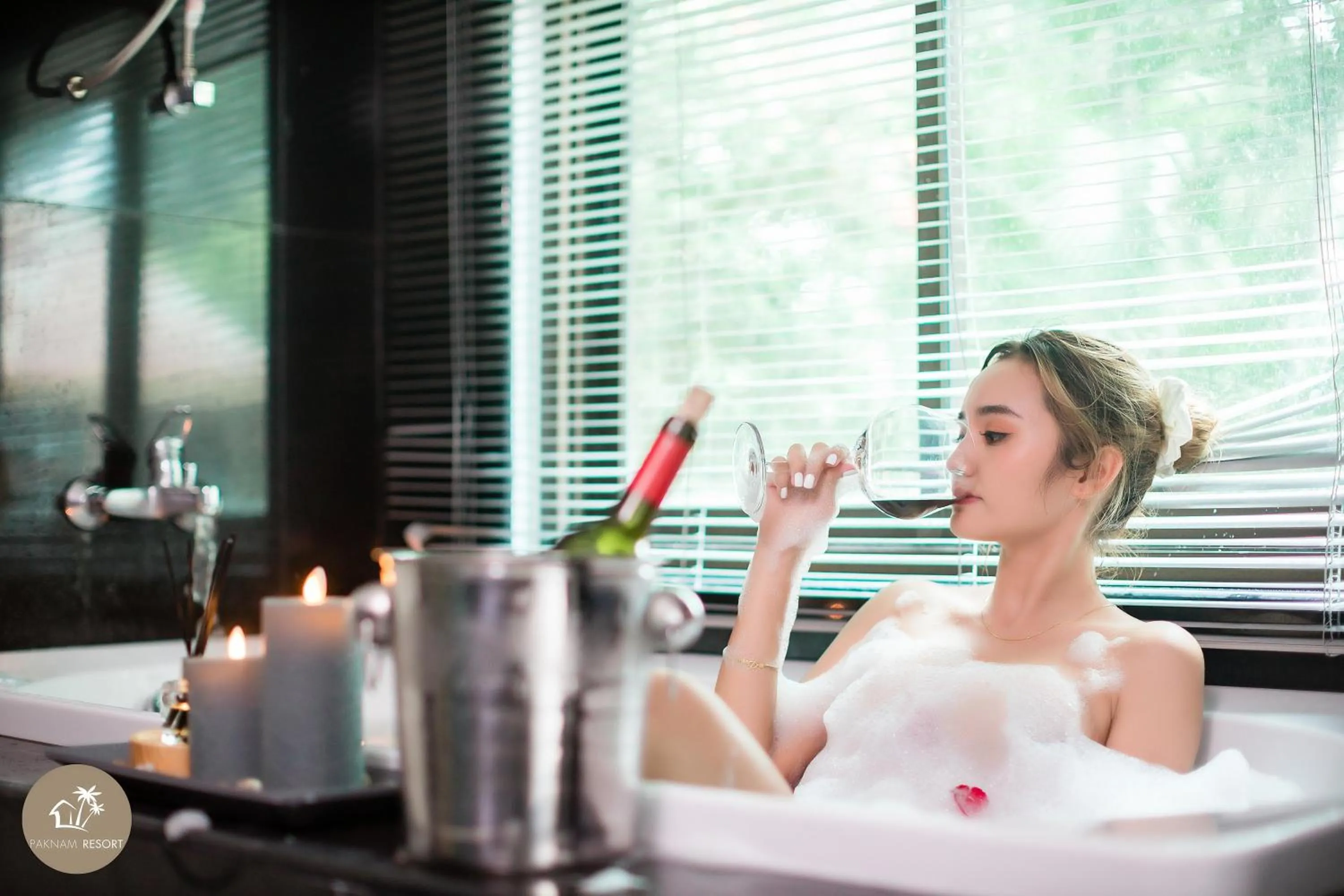 Guests in Pak Nam Resort