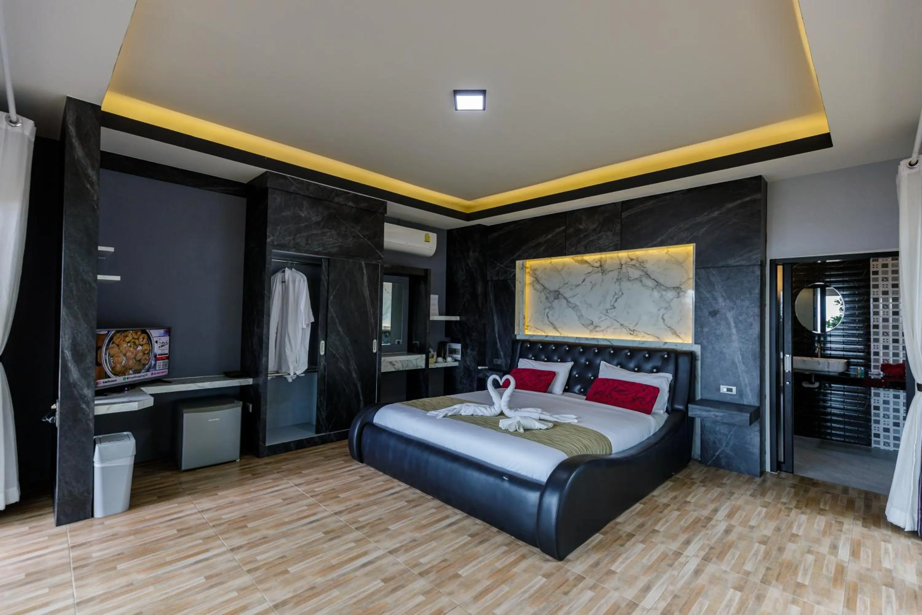 Bed in Pak Nam Resort