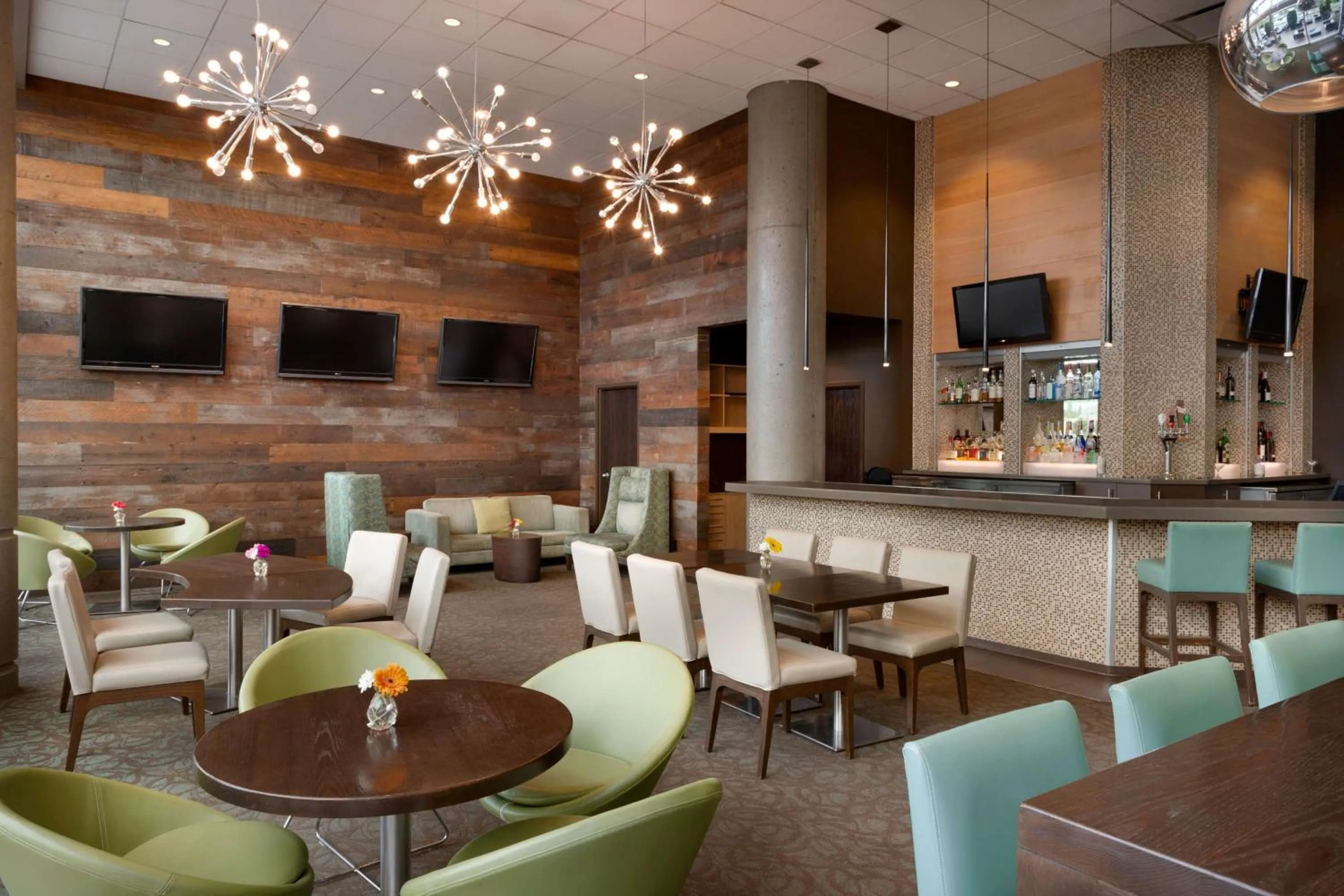 Lounge or bar in Coast Chilliwack Hotel by APA