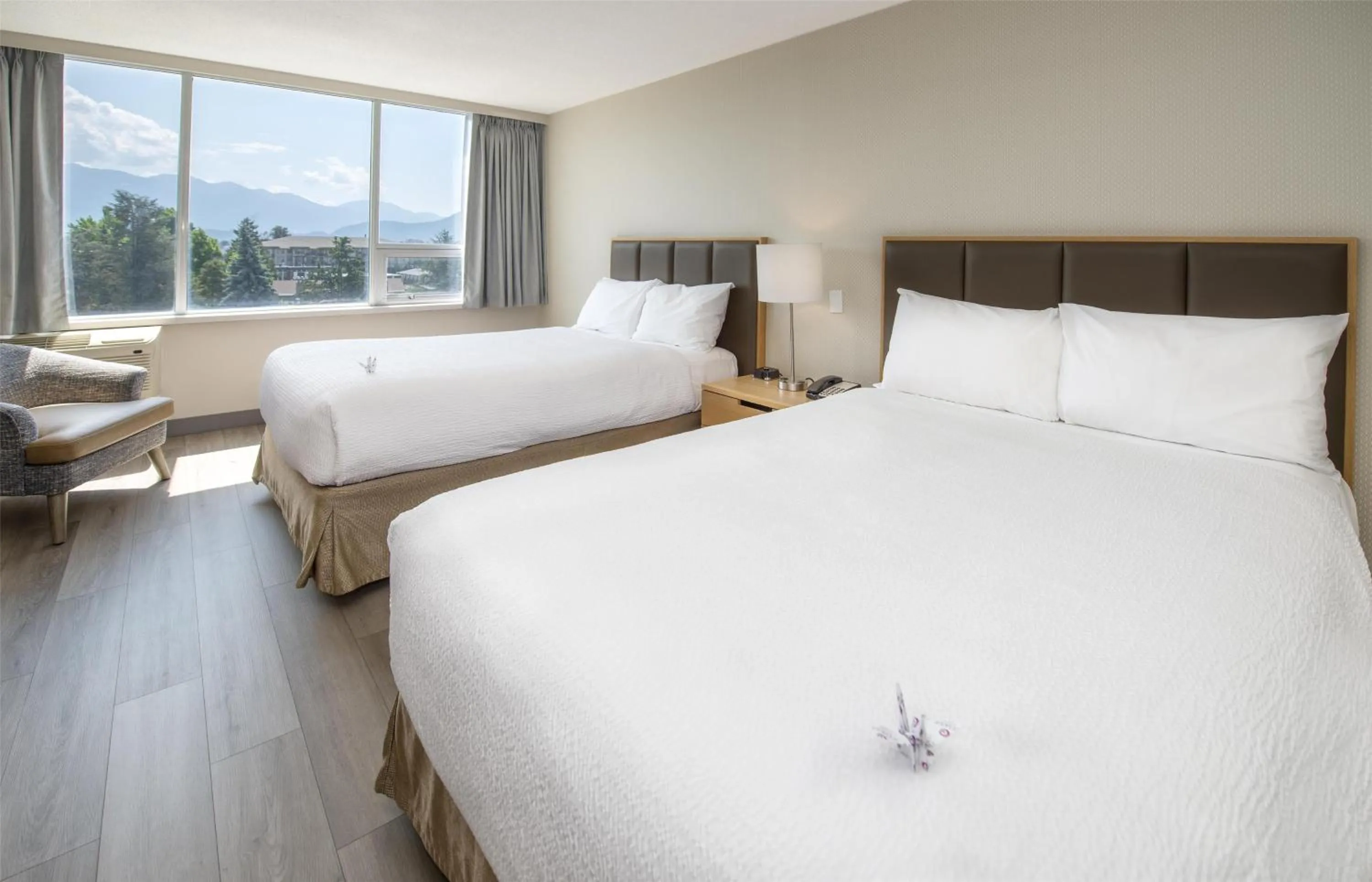 Bedroom, Bed in Coast Chilliwack Hotel by APA