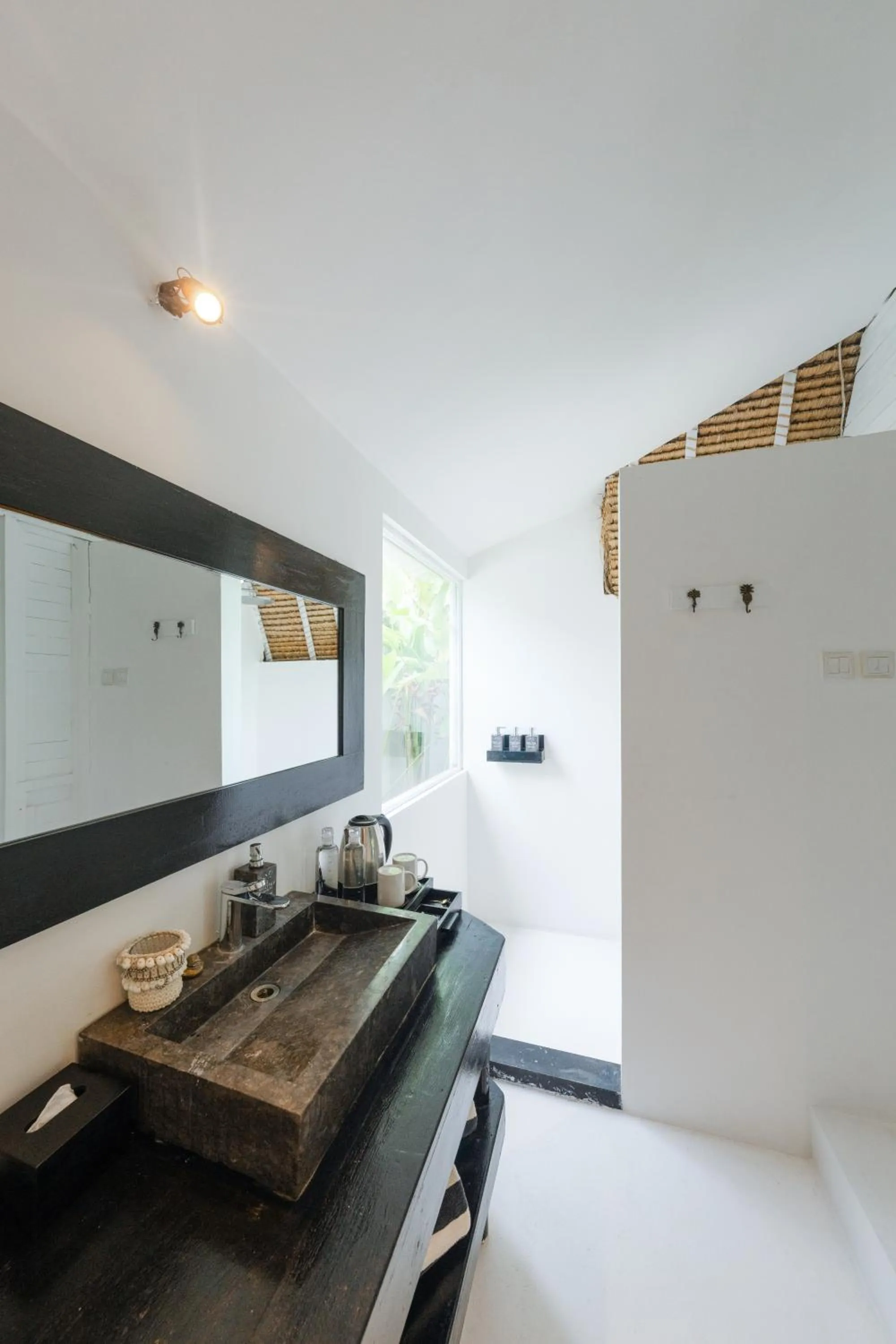 Toilet in White Palm Hotel Uluwatu Bali