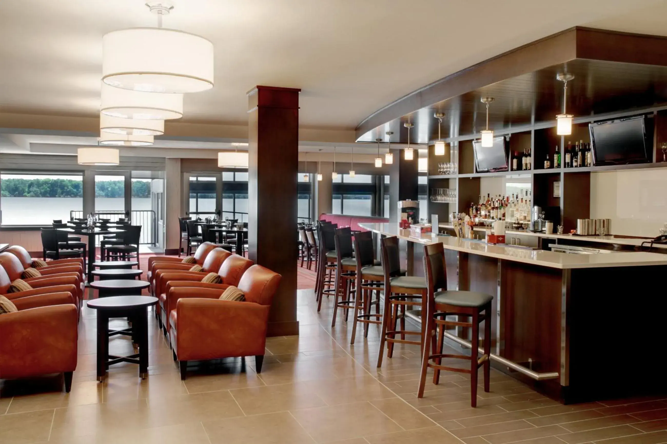 Restaurant/places to eat in Crowne Plaza Niagara Falls NY - Riverside by IHG Restaurant/places to eat in Crowne Plaza Niagara Falls NY - Riverside by IHG