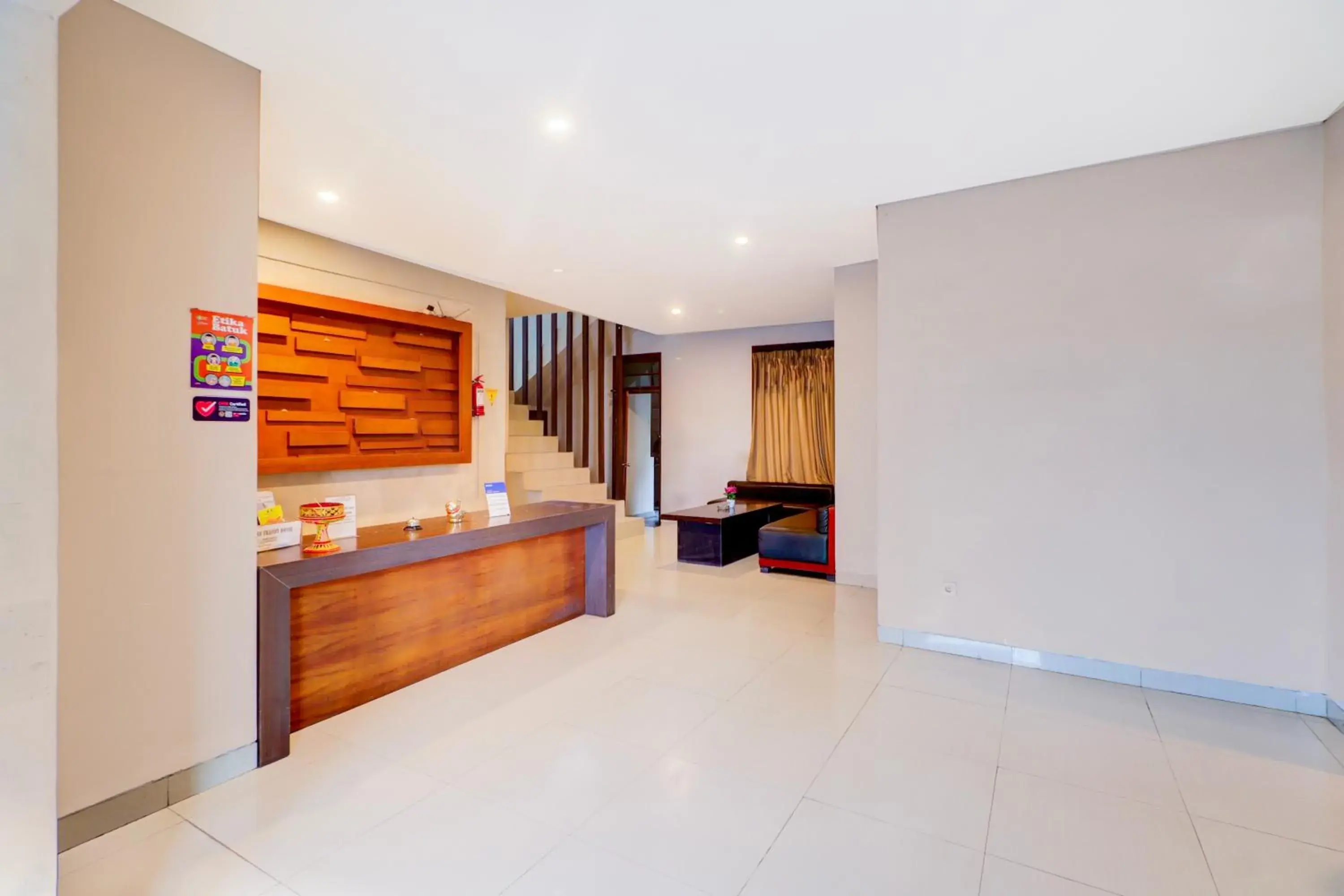 Lobby or reception in Collection O Bali near Sanur Beach formerly Akarsa Transit Lobby or reception in Collection O Bali near Sanur Beach formerly Akarsa Transit