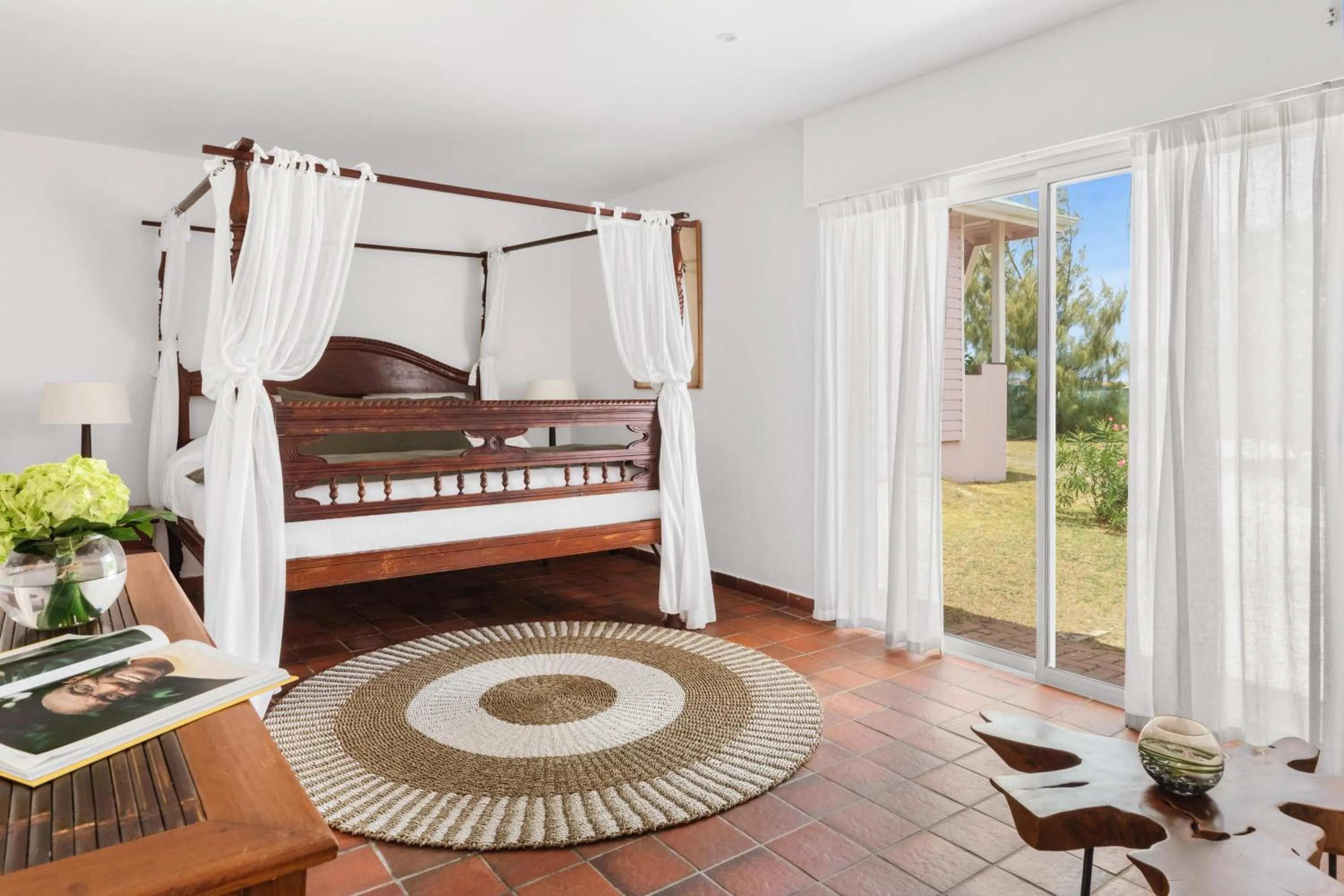 Bed in Esmeralda Resort - Orient Bay