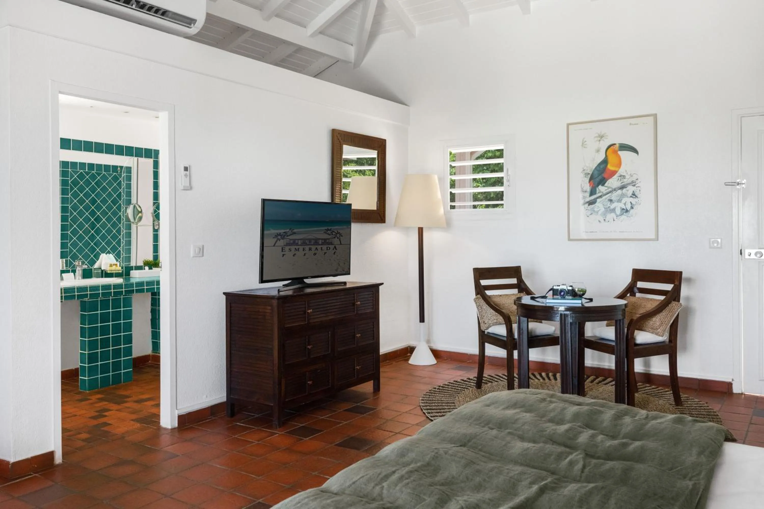 Photo of the whole room in Esmeralda Resort - Orient Bay