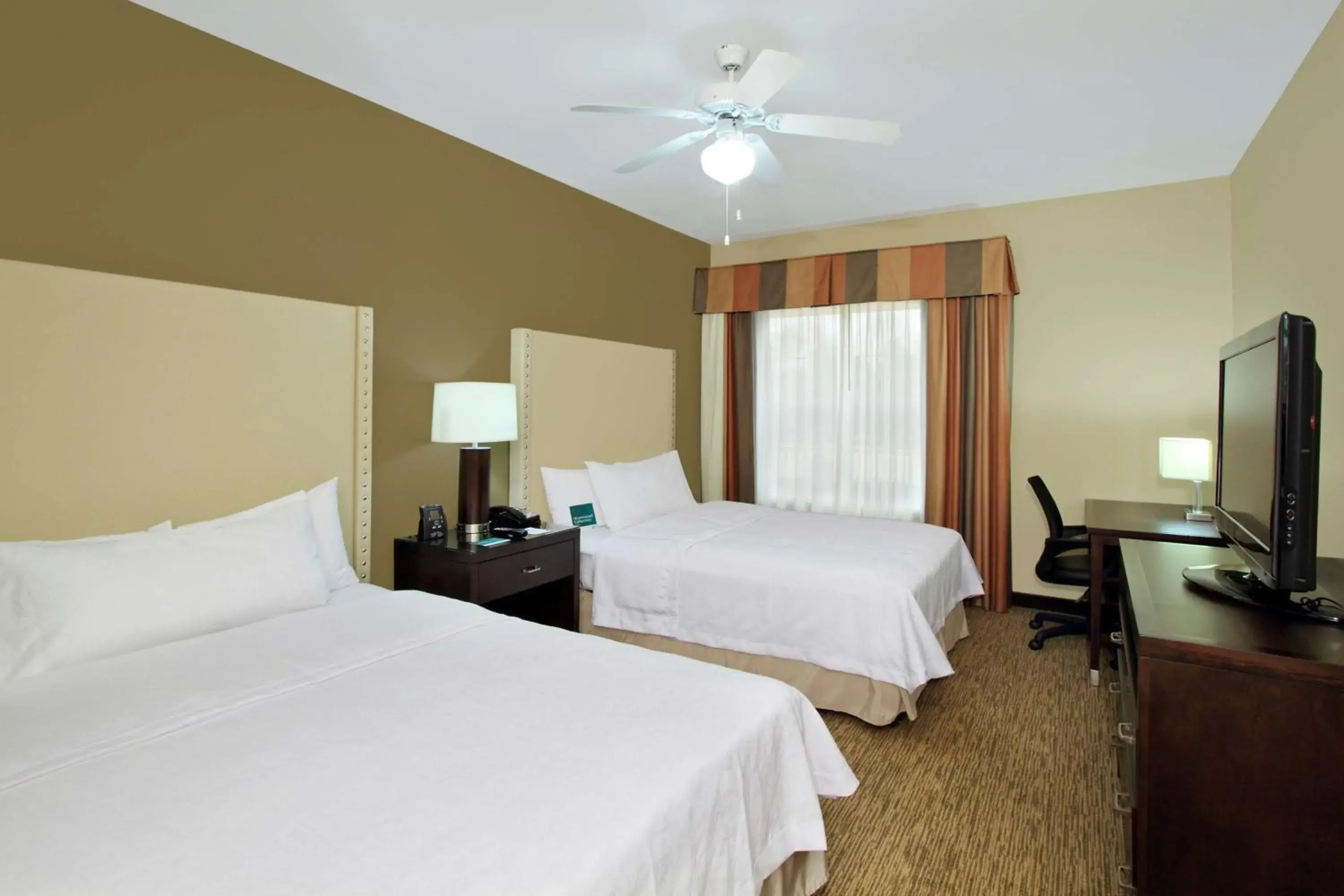 Bed in Homewood Suites by Hilton Houston-Woodlands-Shenandoah Bed in Homewood Suites by Hilton Houston-Woodlands-Shenandoah