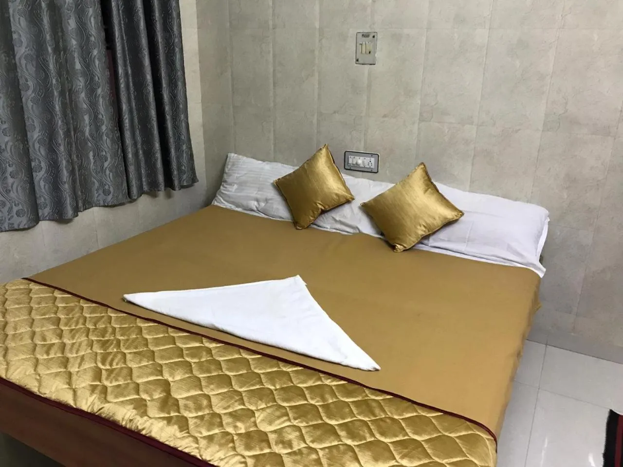 Bed in Rehoboth Home Stay