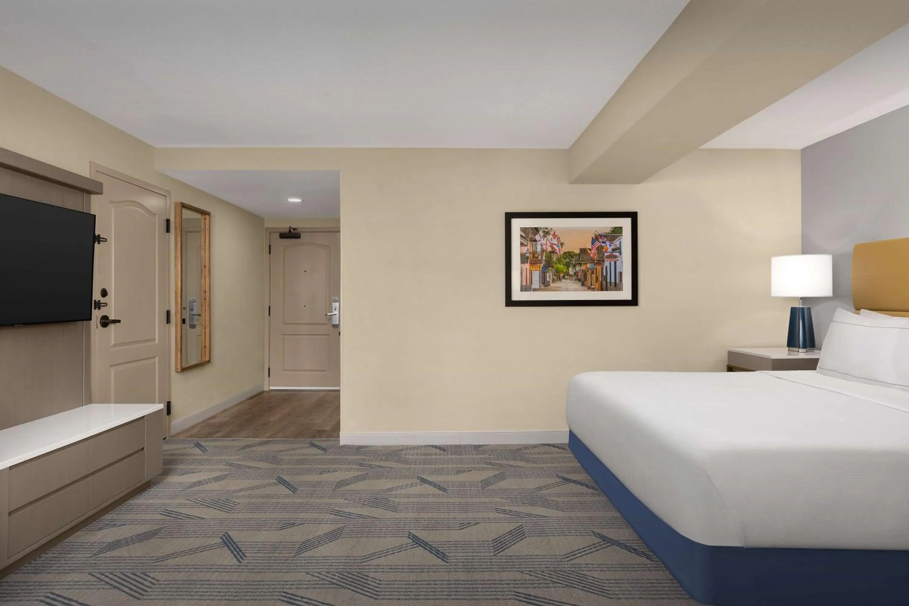 Bed in DoubleTree by Hilton St. Augustine Historic District