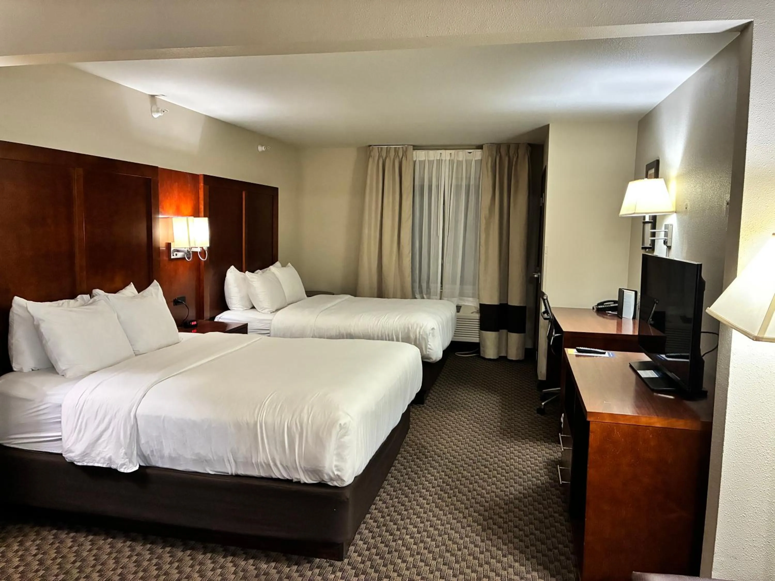 Bed in Comfort Inn & Suites Sterling