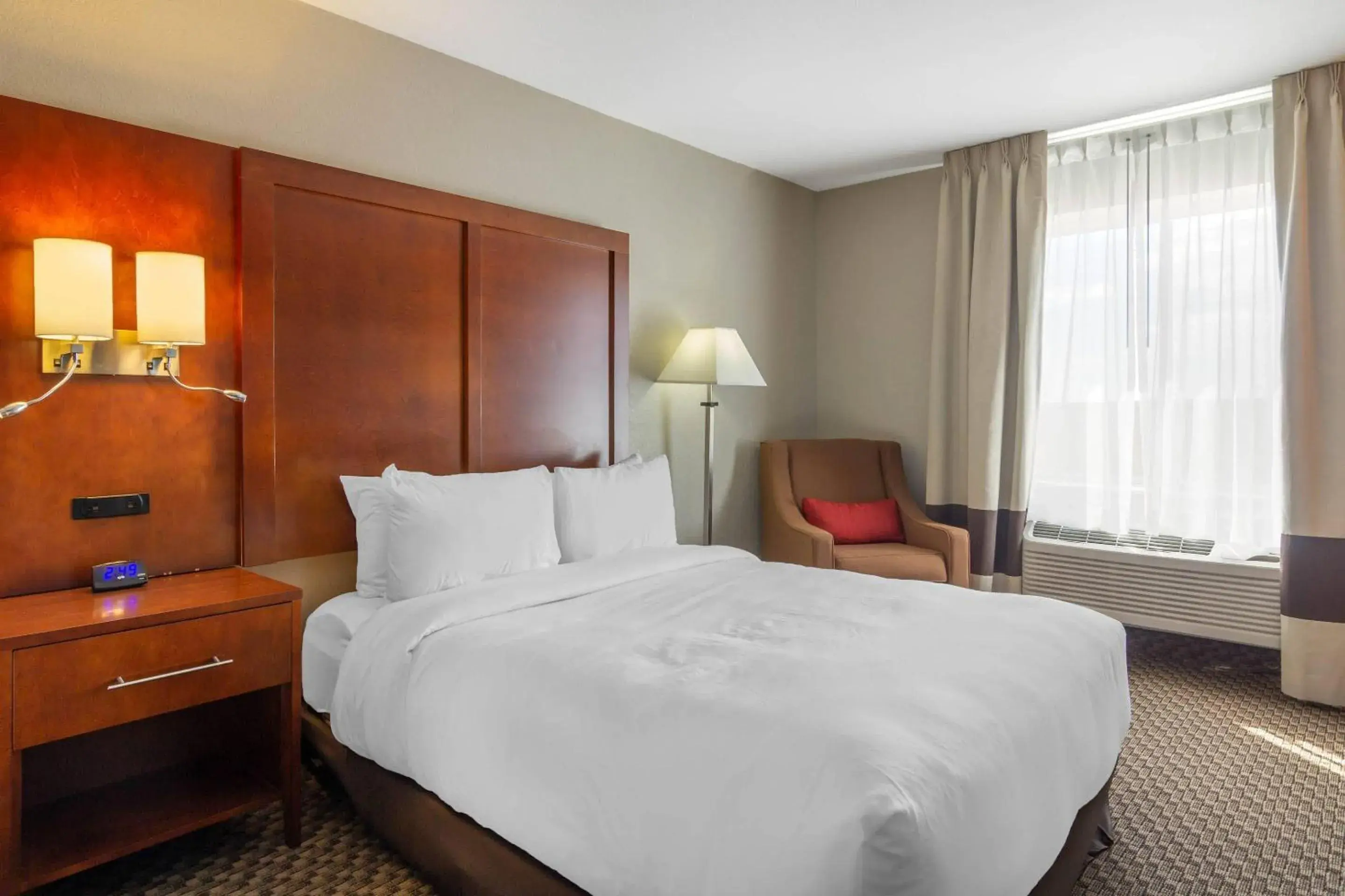 Bedroom, Bed in Comfort Inn & Suites Sterling Bedroom, Bed in Comfort Inn & Suites Sterling