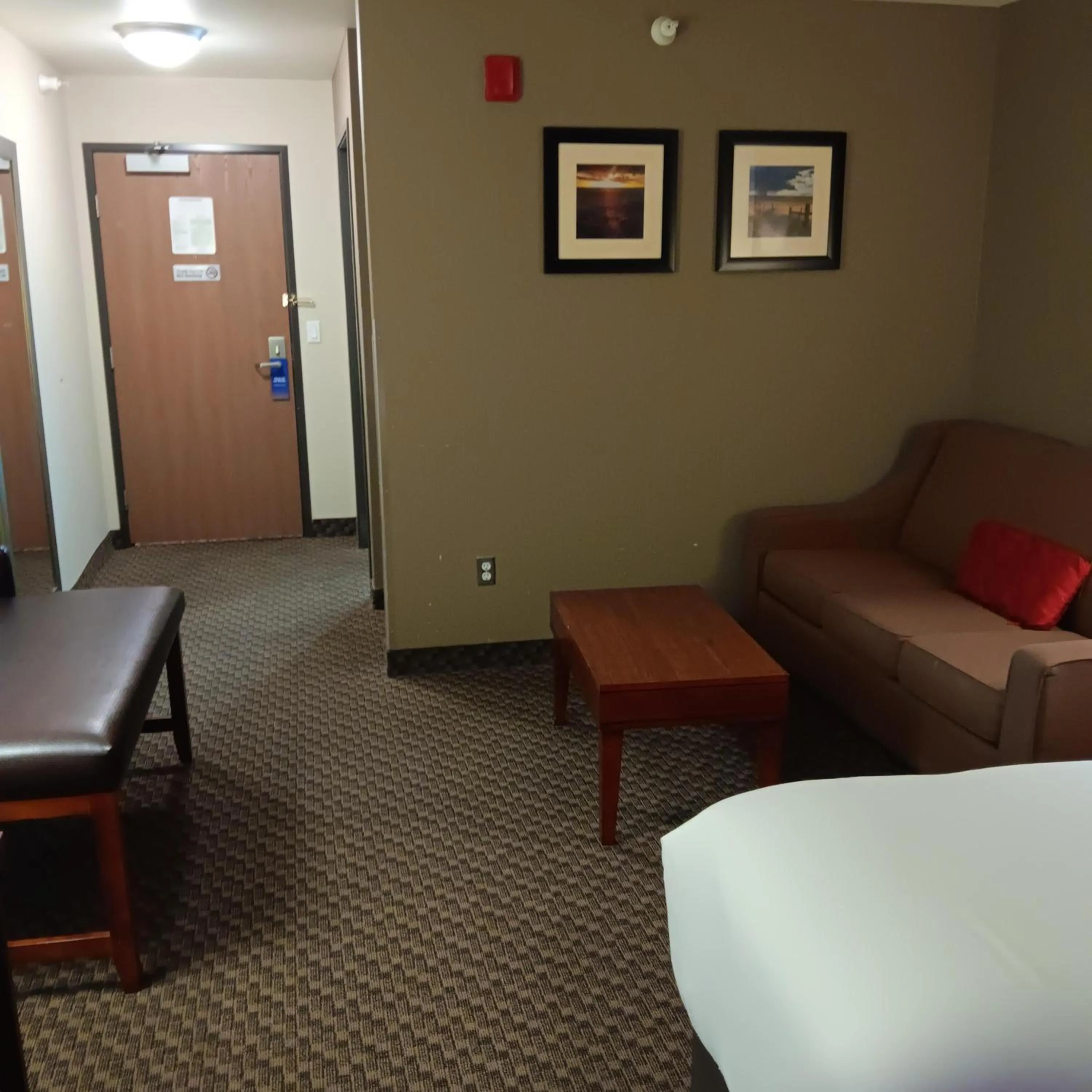 Bedroom, Bed in Comfort Inn & Suites Sterling