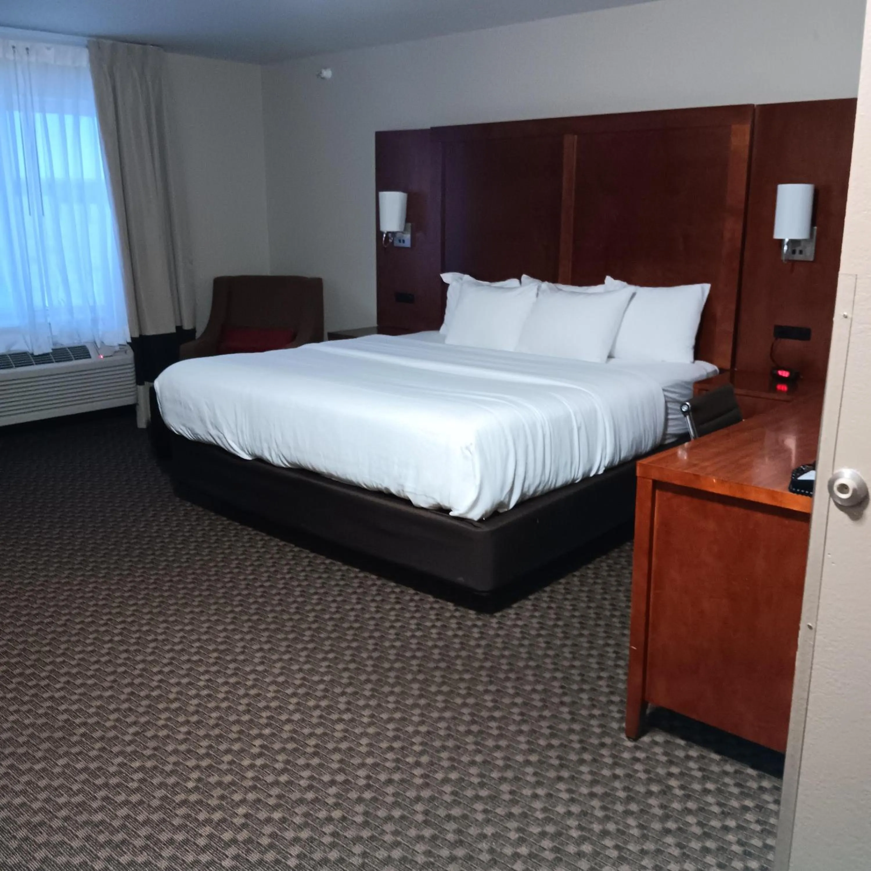 Bedroom, Bed in Comfort Inn & Suites Sterling