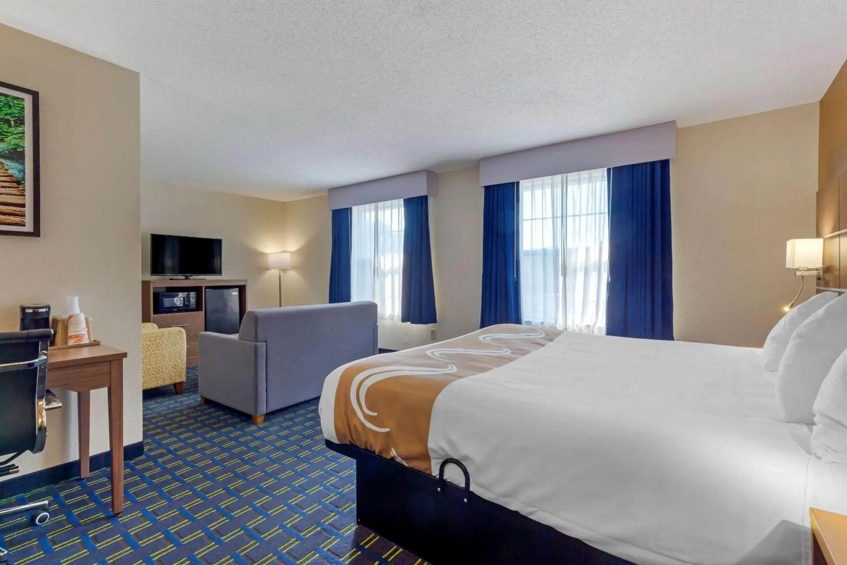 Photo of the whole room, Bed in Quality Inn Photo of the whole room, Bed in Quality Inn