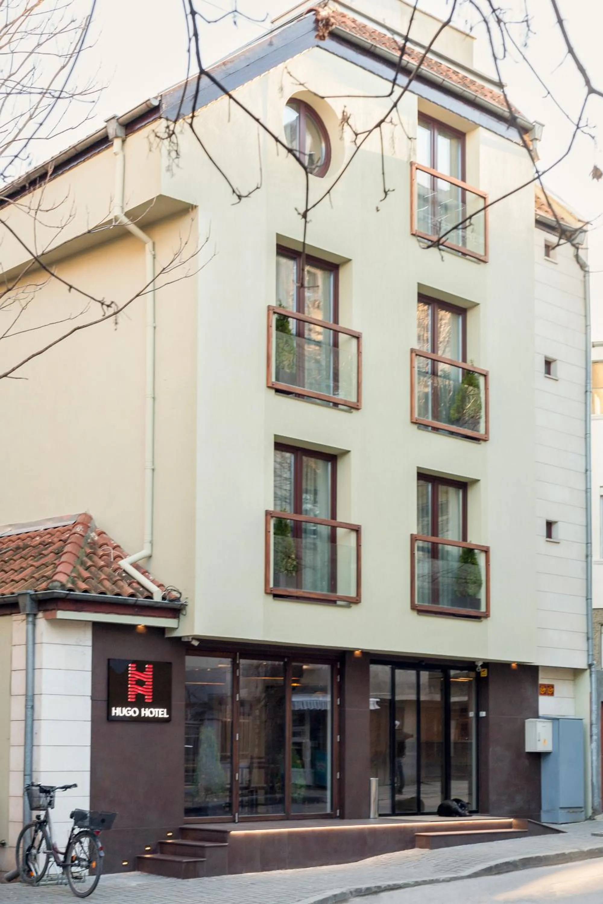 Property building in Hugo Hotel