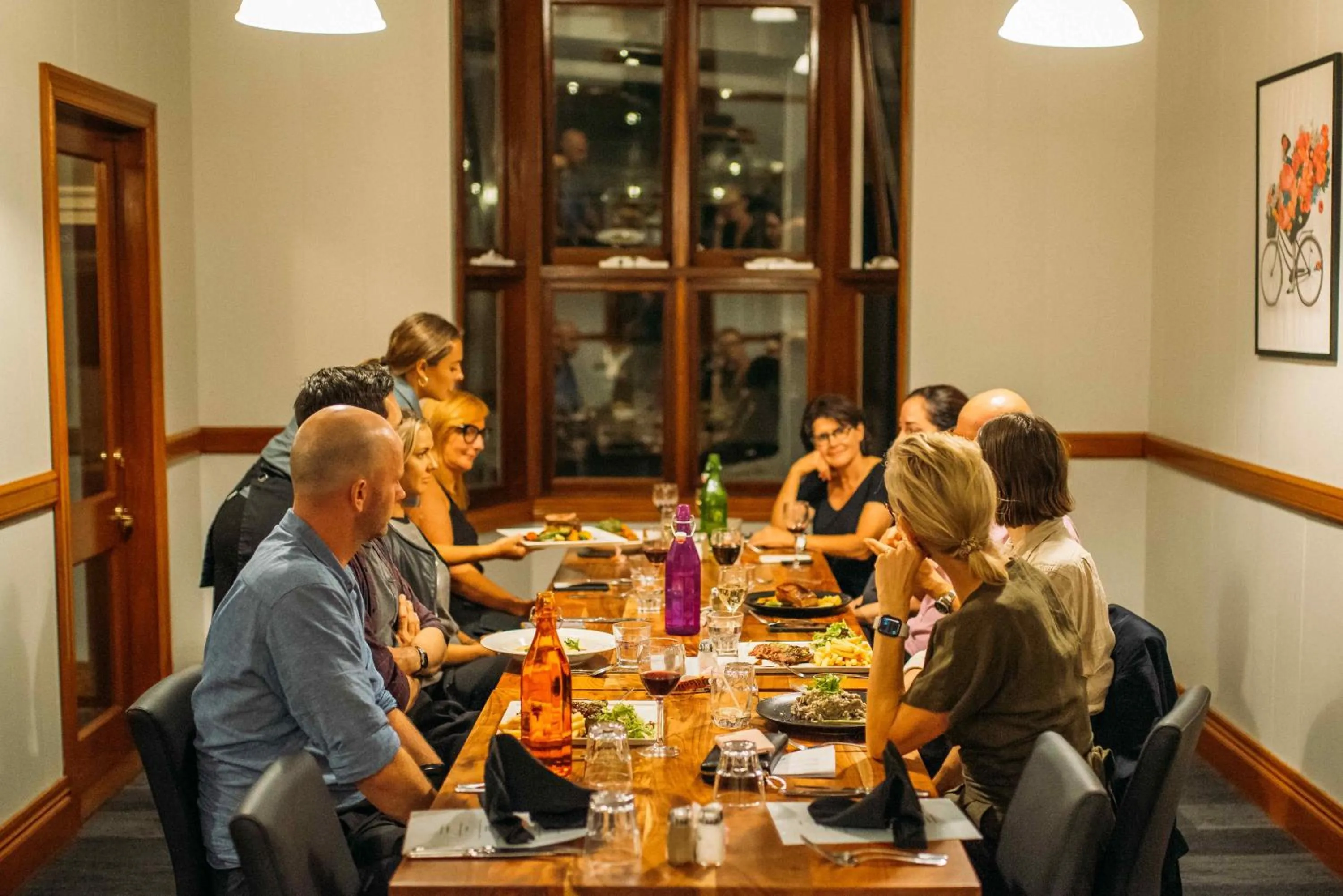 Restaurant/places to eat in Governors Lodge