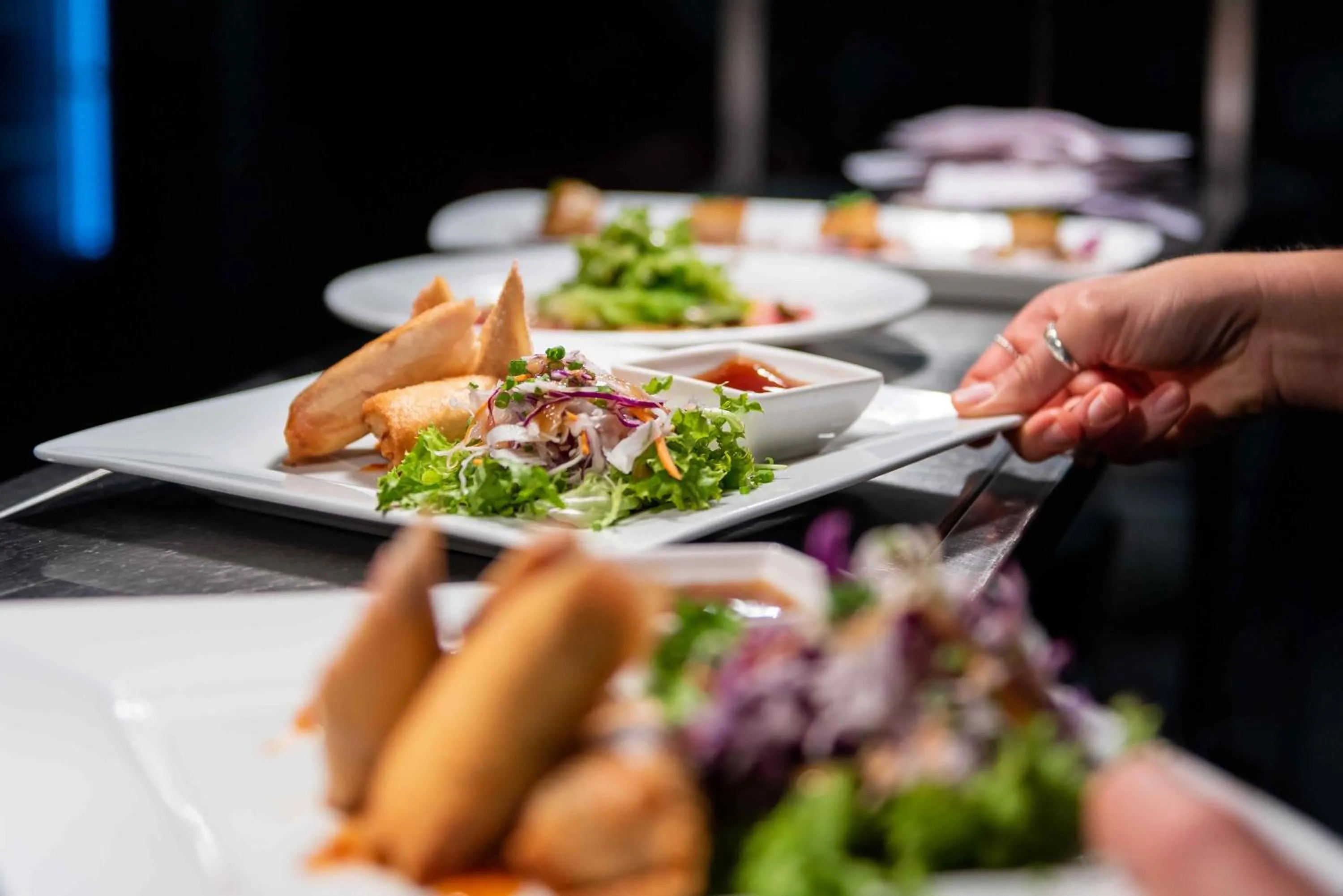 Restaurant/places to eat in Governors Lodge