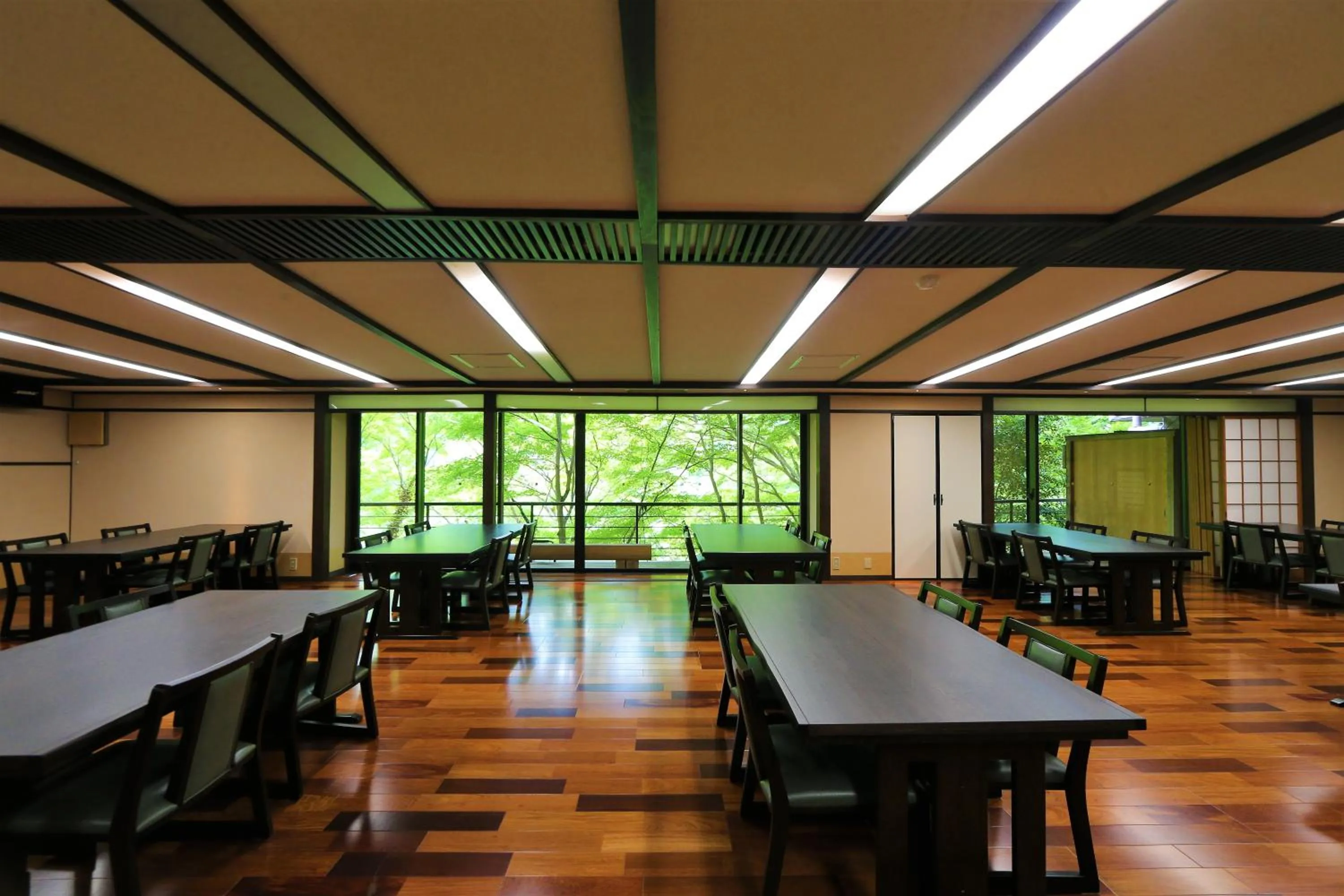 Restaurant/places to eat in Momijiya Honkan Takaosansou