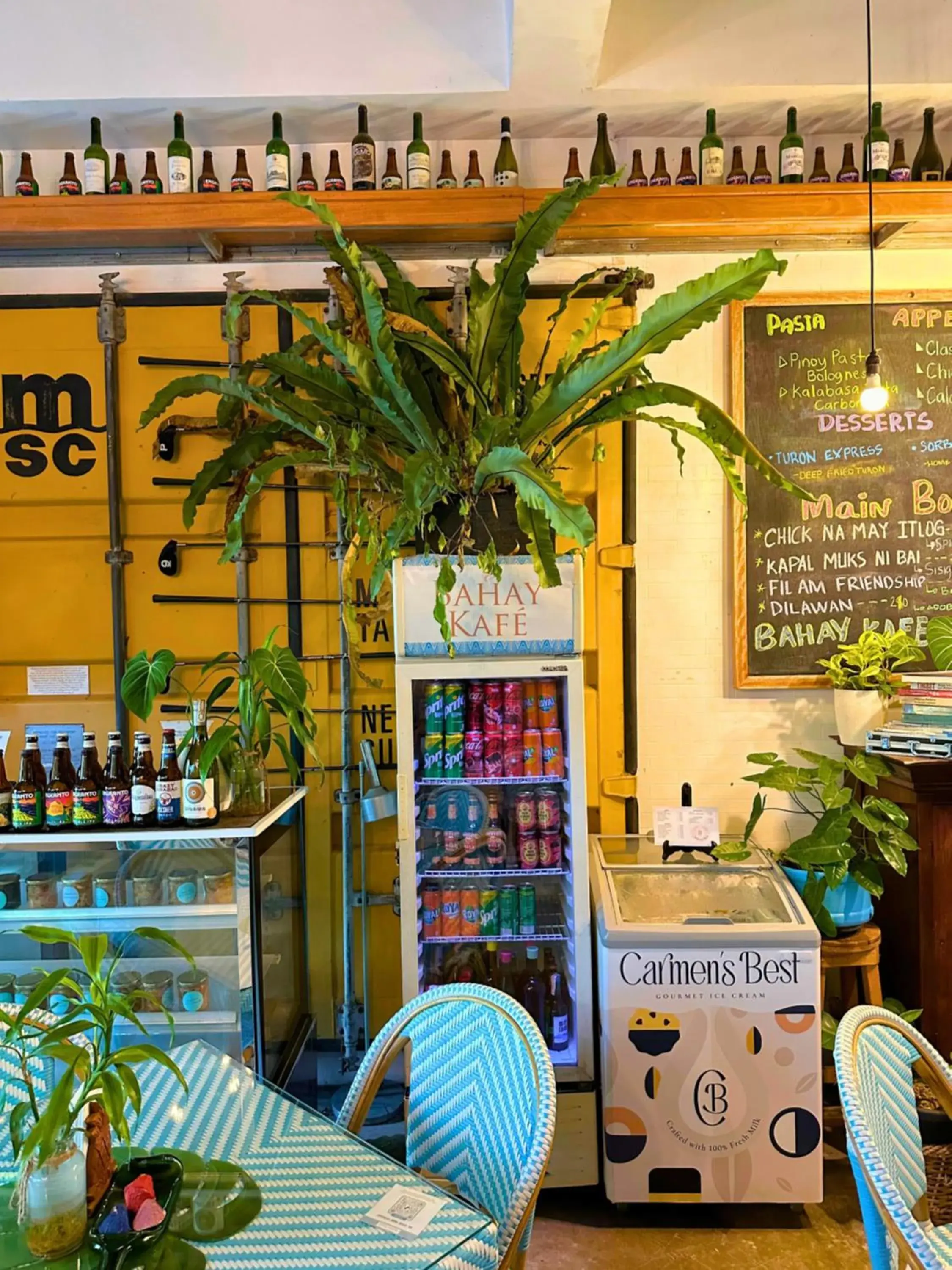 Restaurant/places to eat in Containers by Eco Hotels Restaurant/places to eat in Containers by Eco Hotels