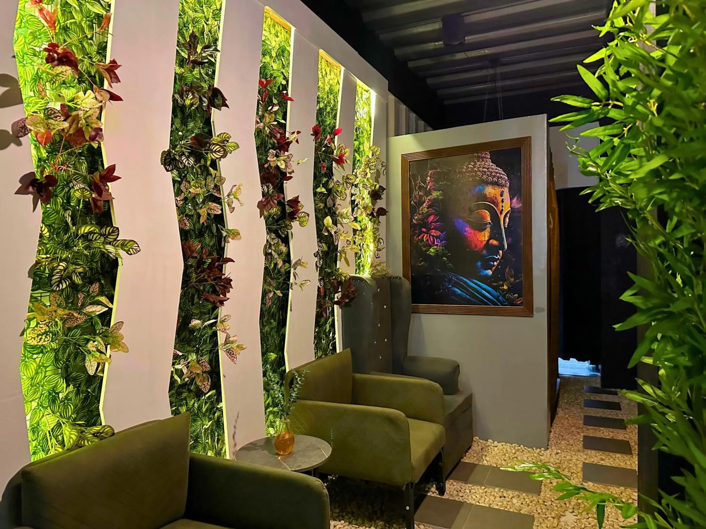 Spa and wellness centre/facilities in Containers by Eco Hotels Spa and wellness centre/facilities in Containers by Eco Hotels