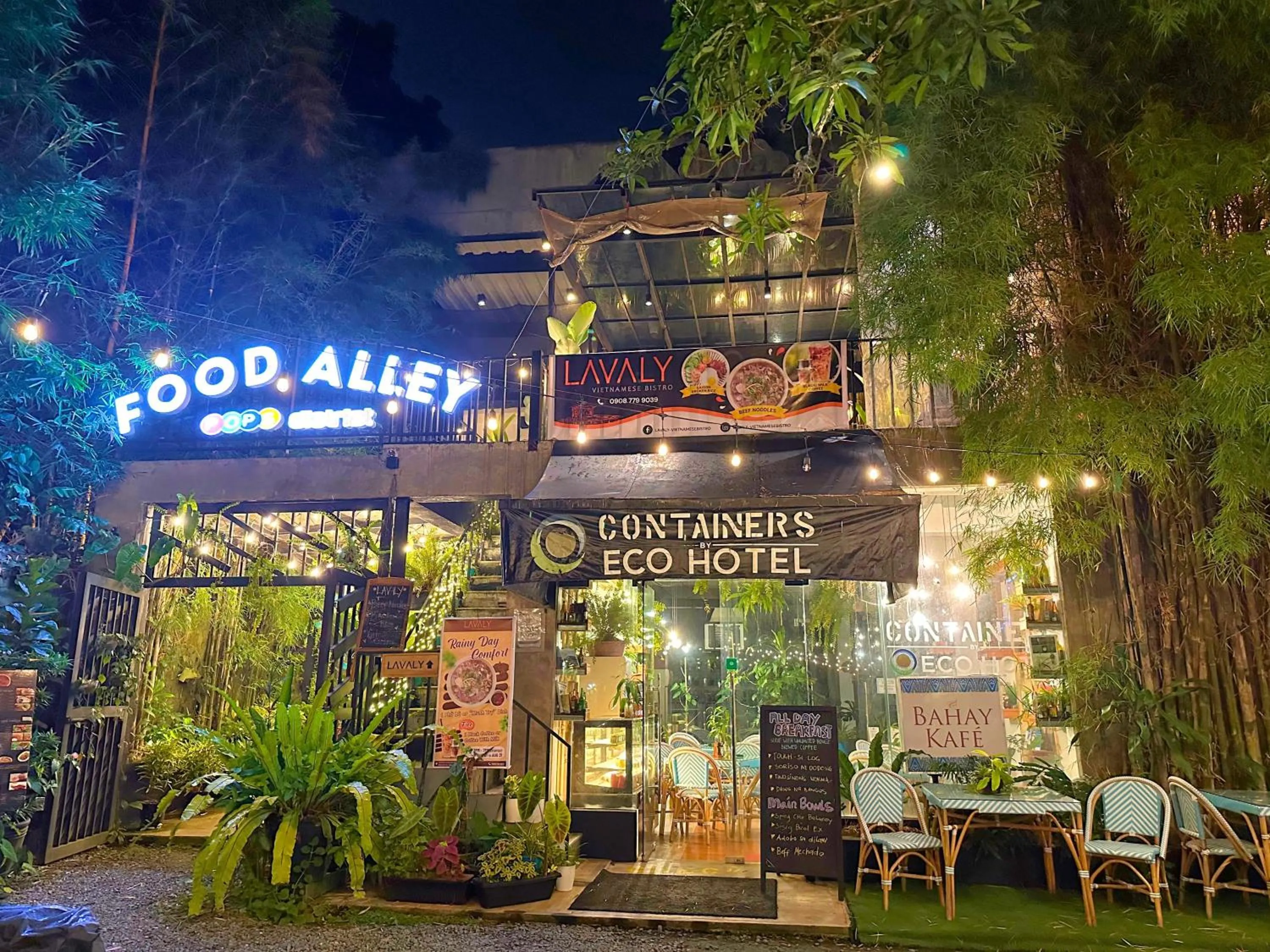 Facade/entrance in Containers by Eco Hotels