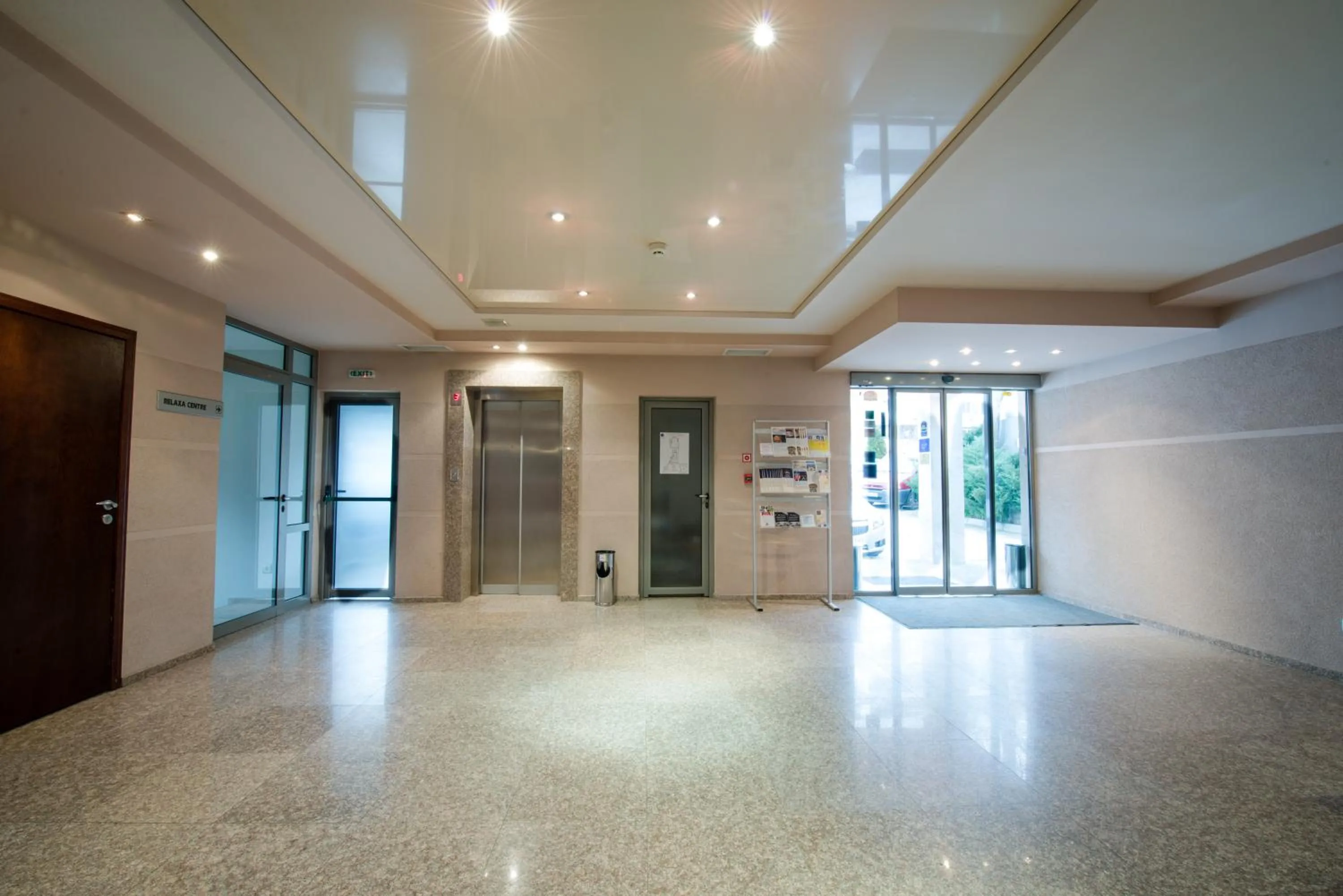 Lobby or reception in Amiral Hotel