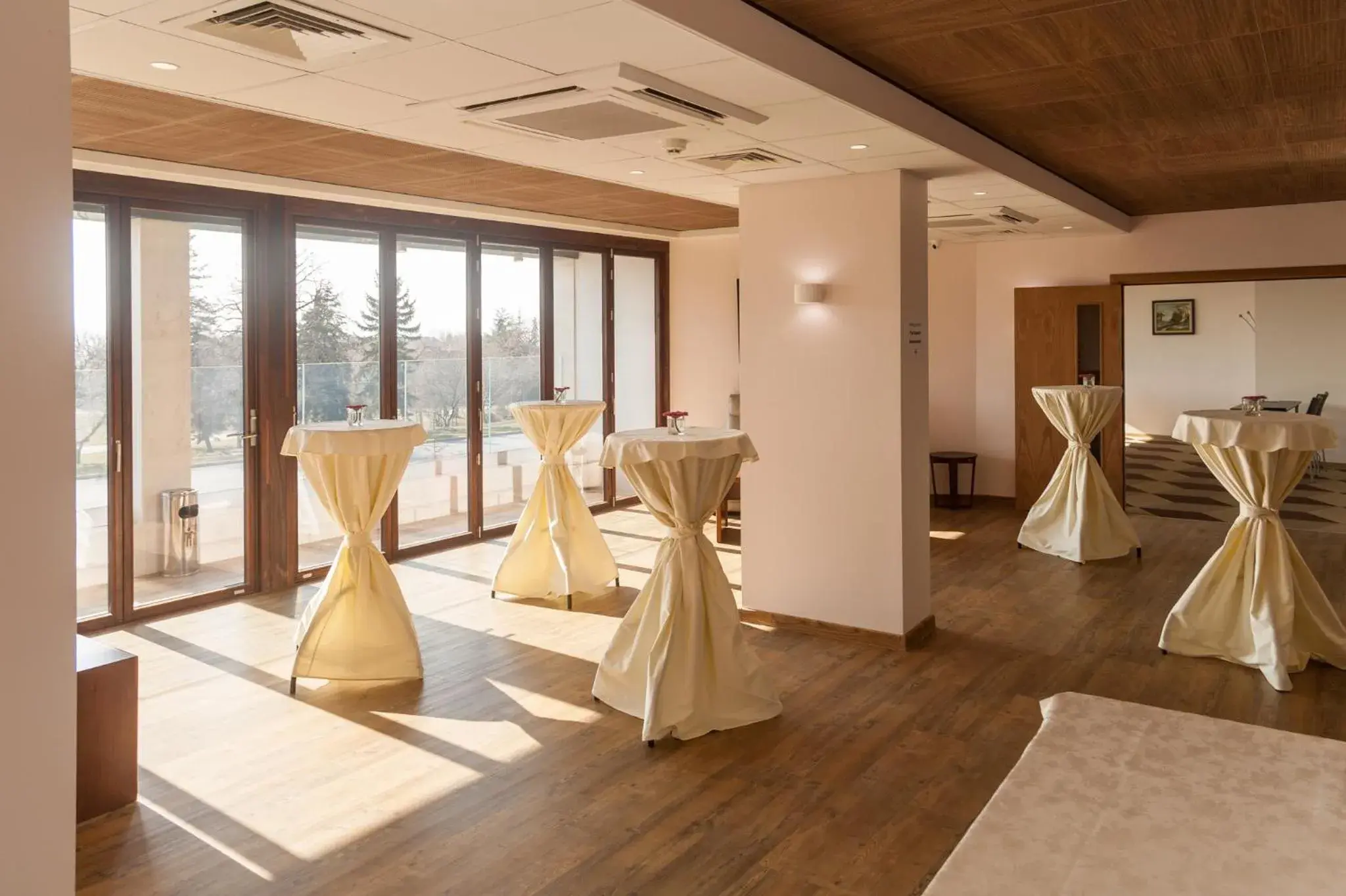 Lounge or bar in Amiral Hotel Lounge or bar in Amiral Hotel