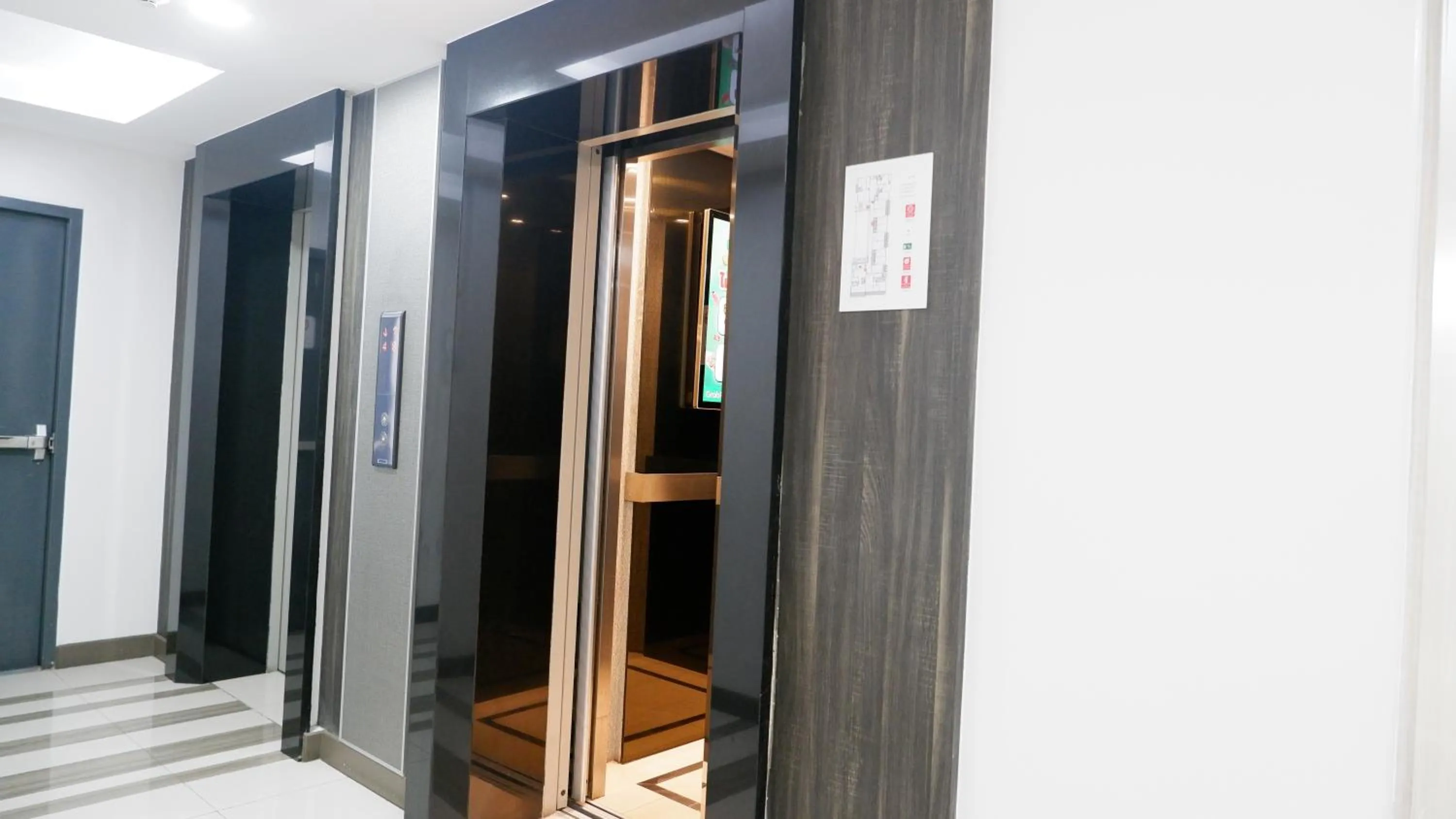 Property building in 18 Residence