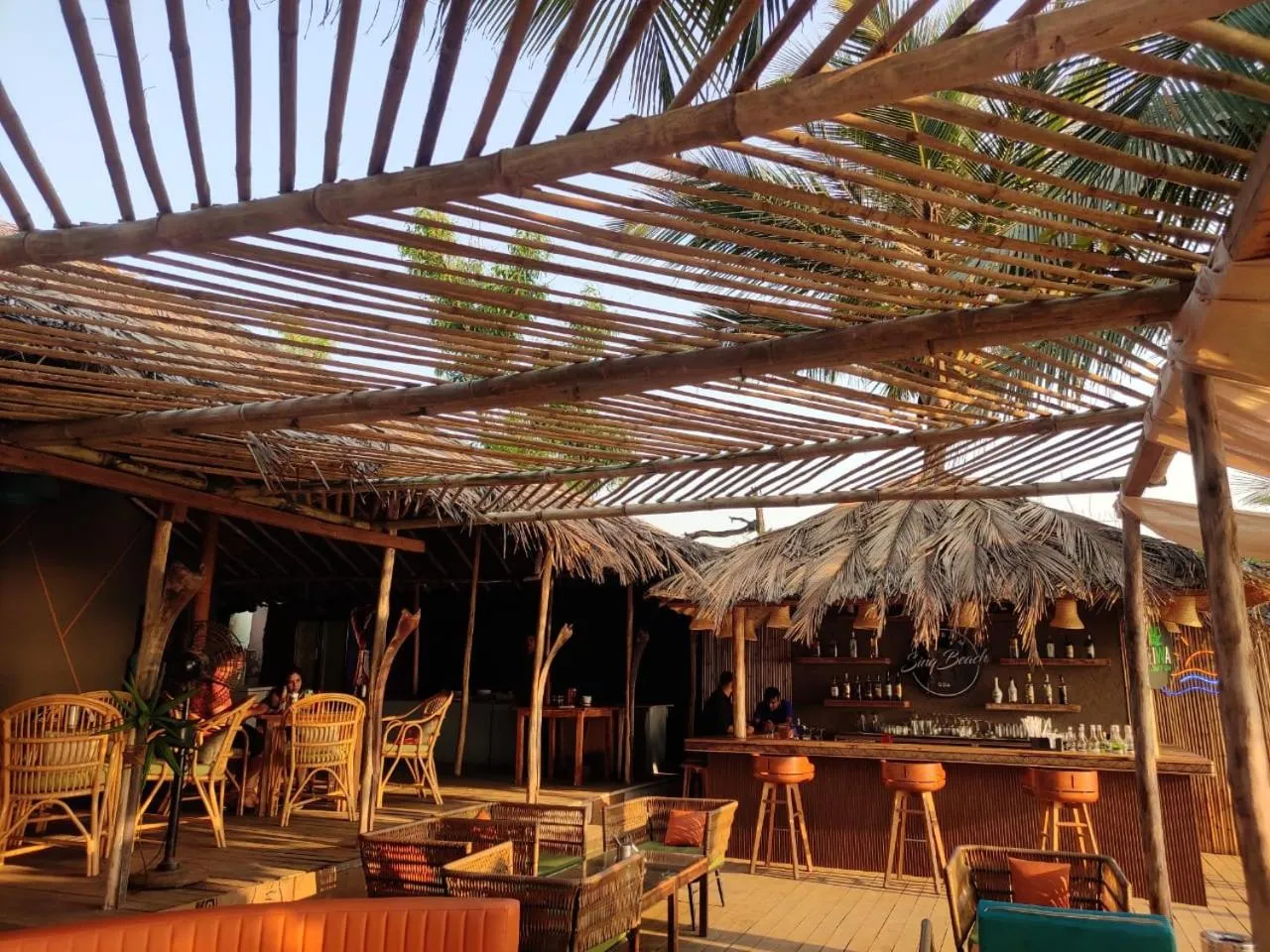 Restaurant/places to eat in SinQ Beach Morjim